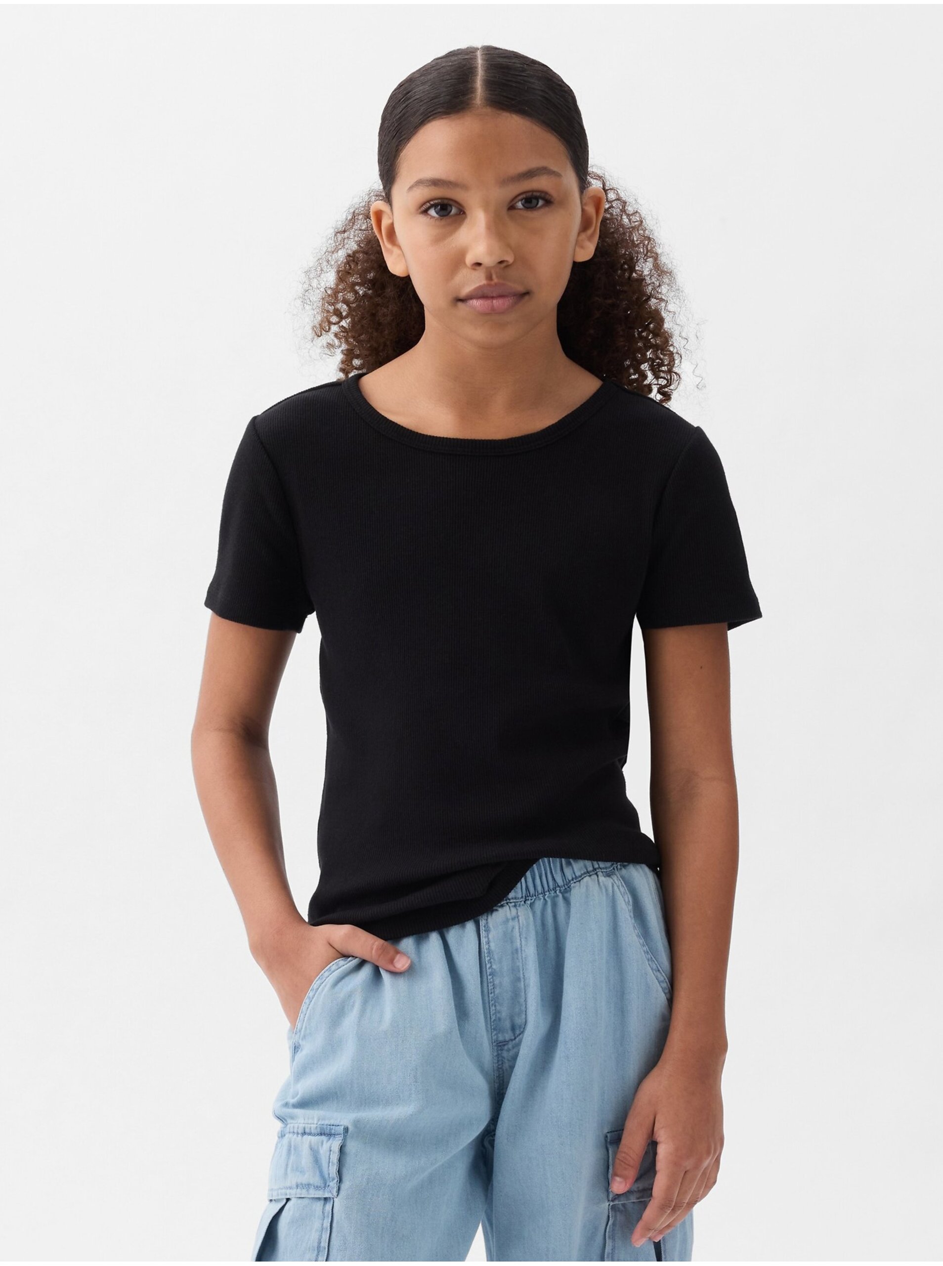 Levně Černé holčičí tričko GAP