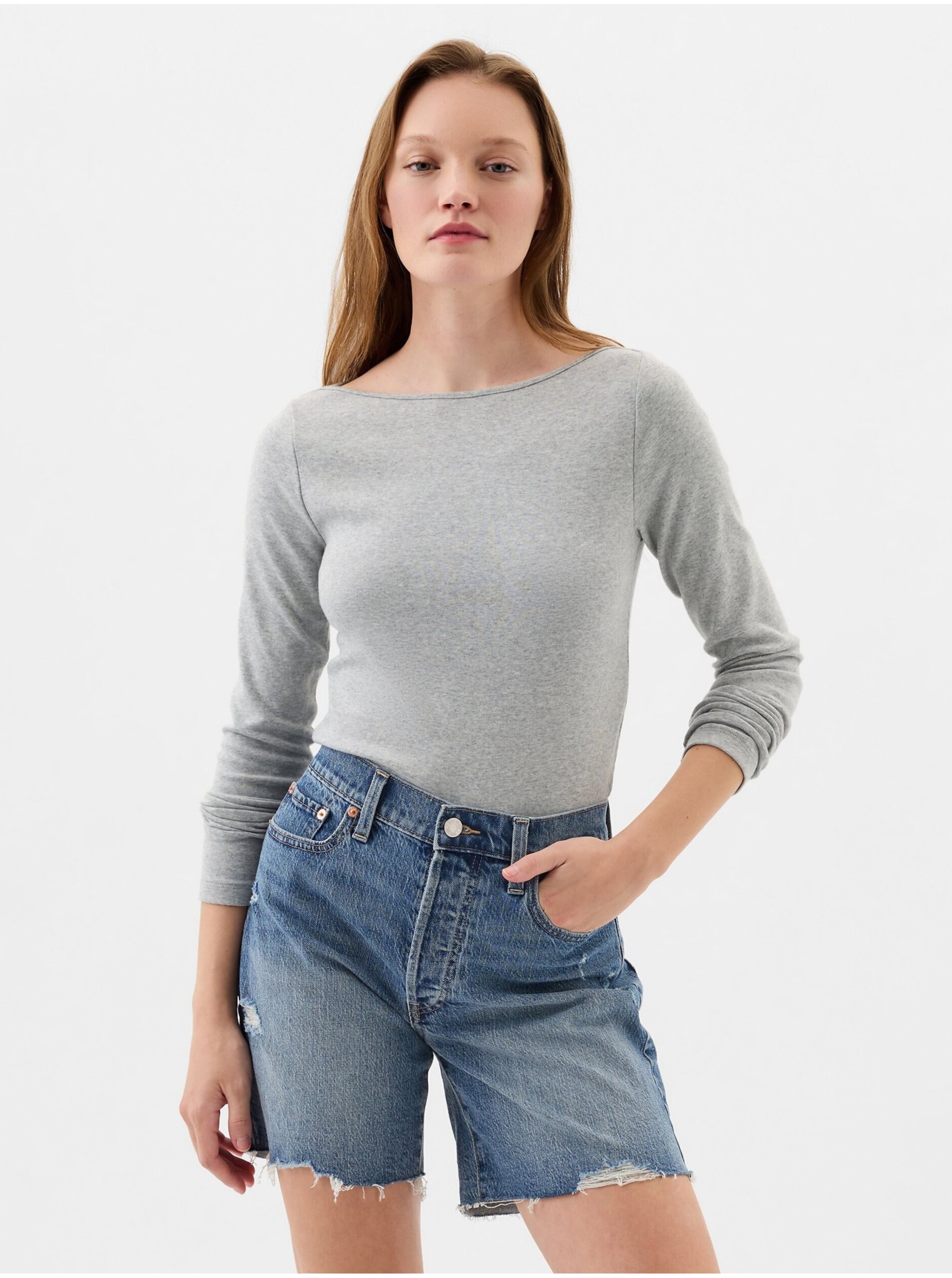 E-shop Šedé dámské tričko GAP