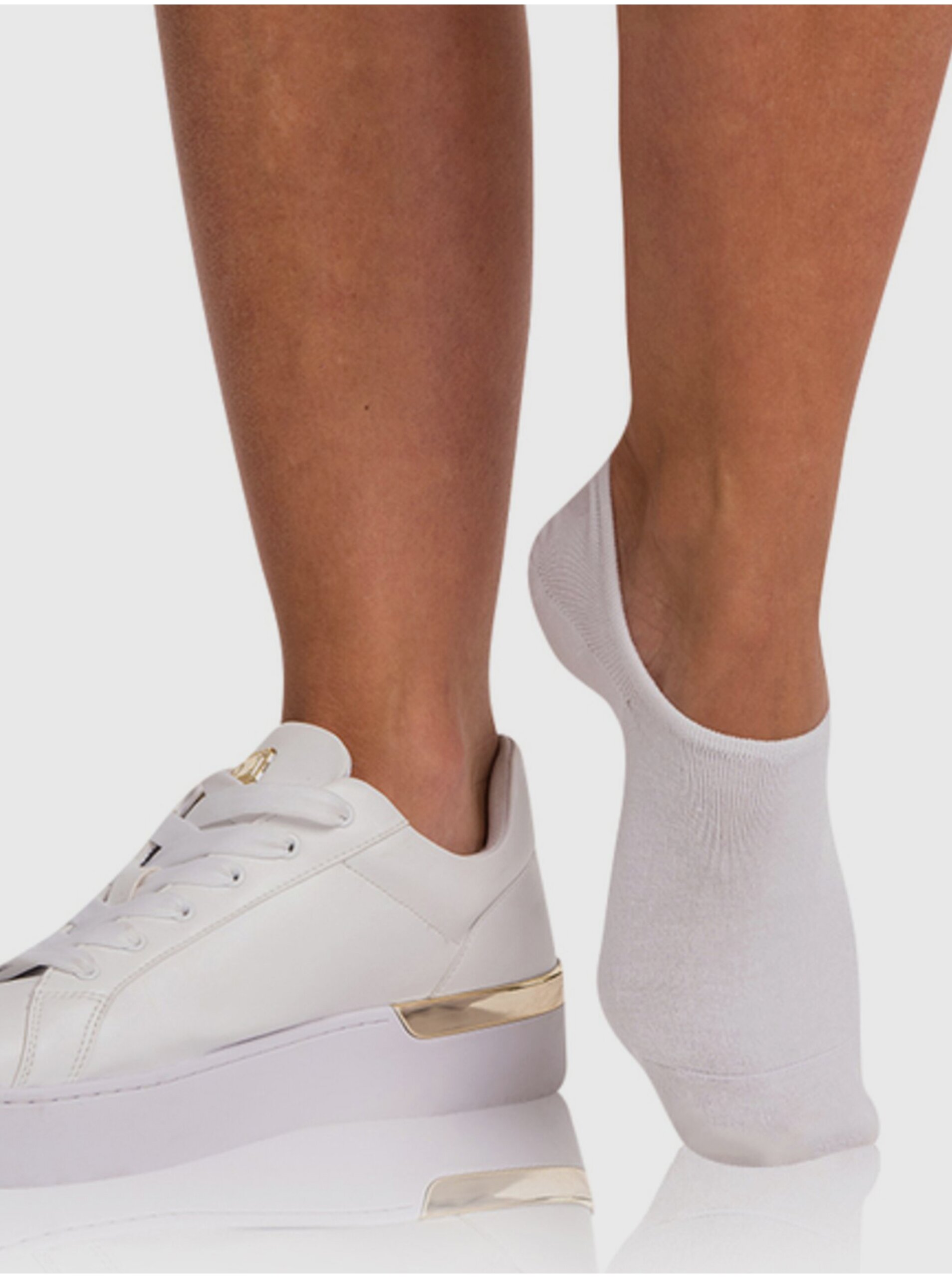 E-shop Bílé dámské bambusové velmi nízké ponožky BELLINDA Bambus Footie