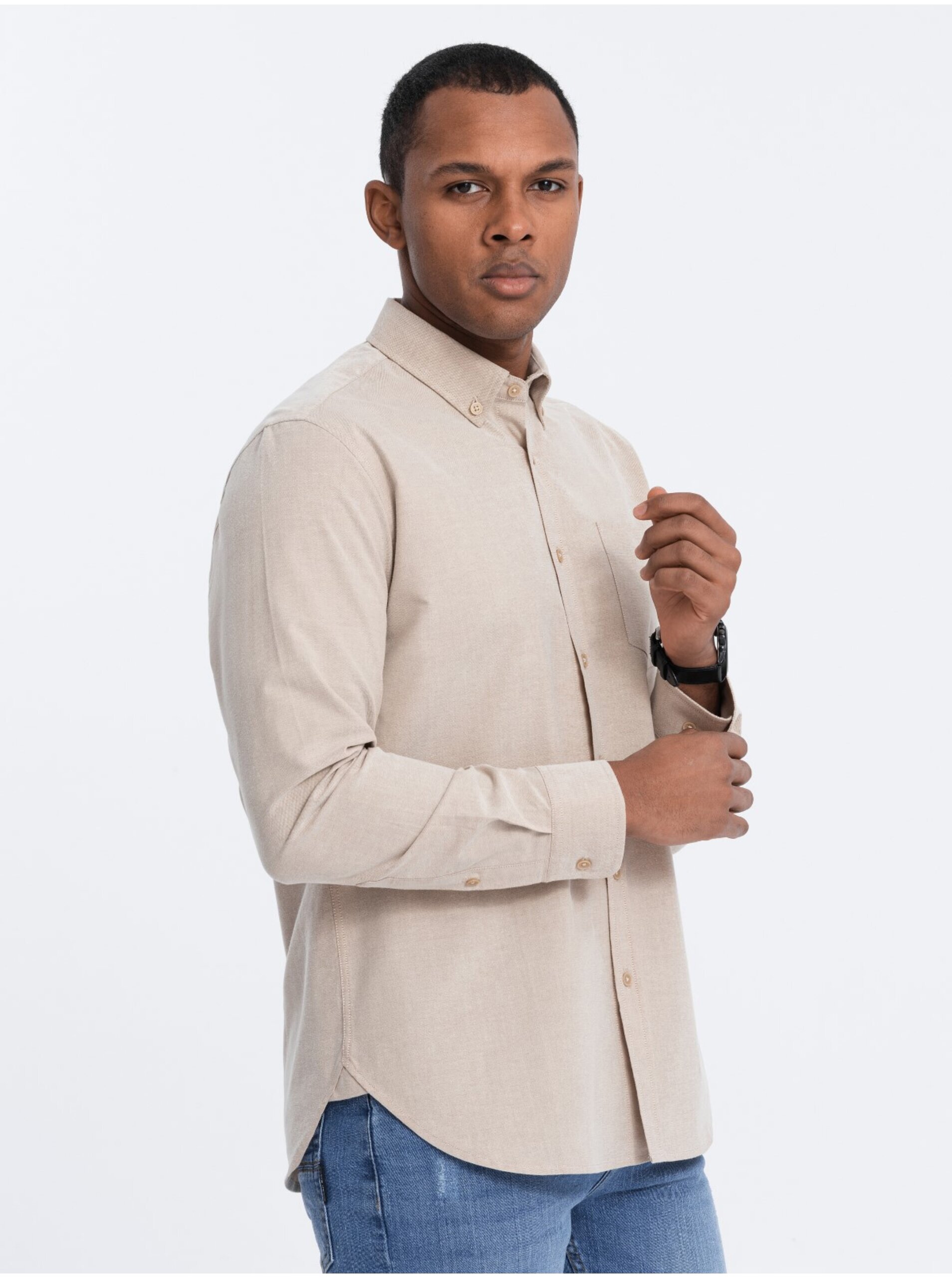 E-shop Béžová pánska košeľa Ombre Clothing