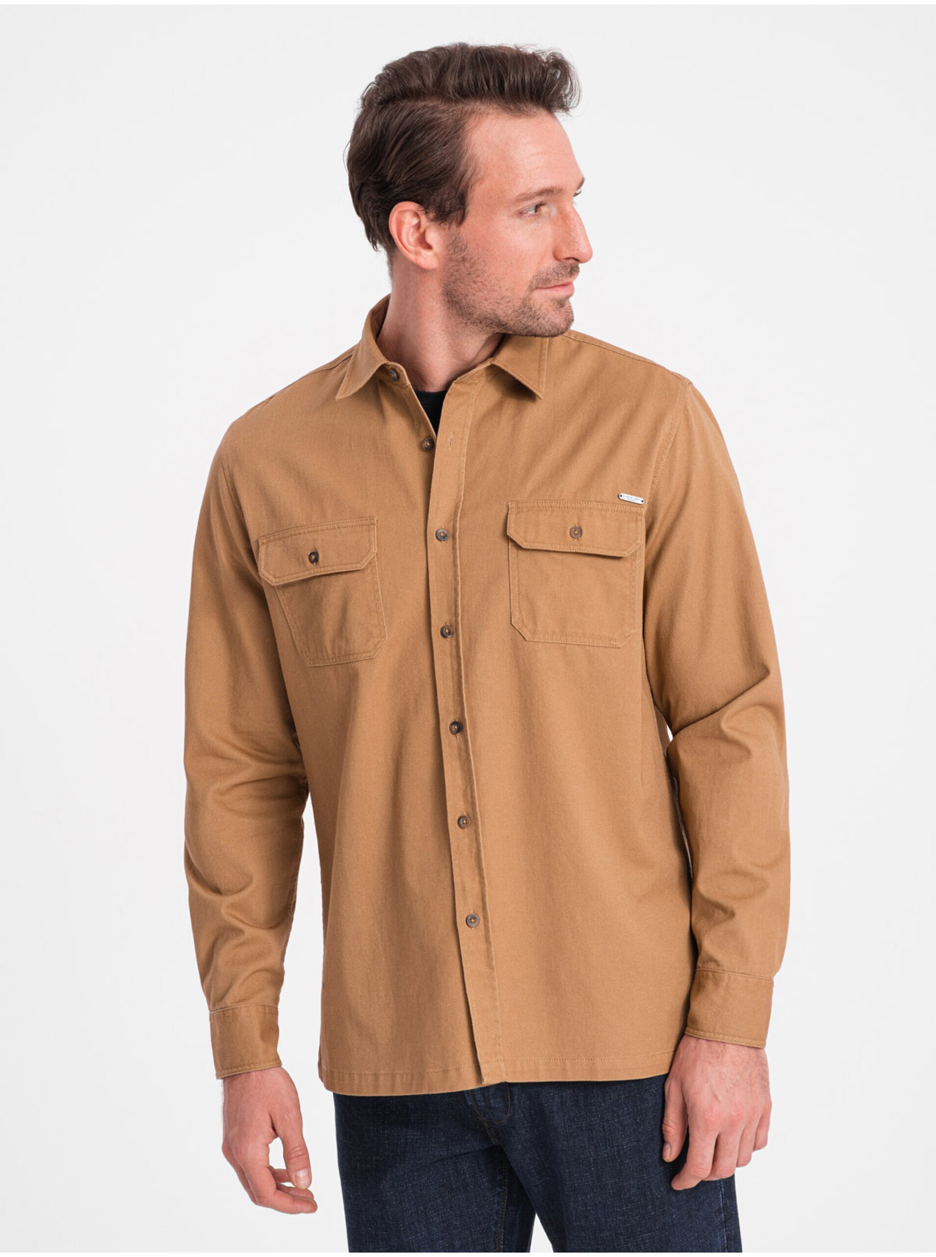 E-shop Hnedá pánska košeľa Ombre Clothing