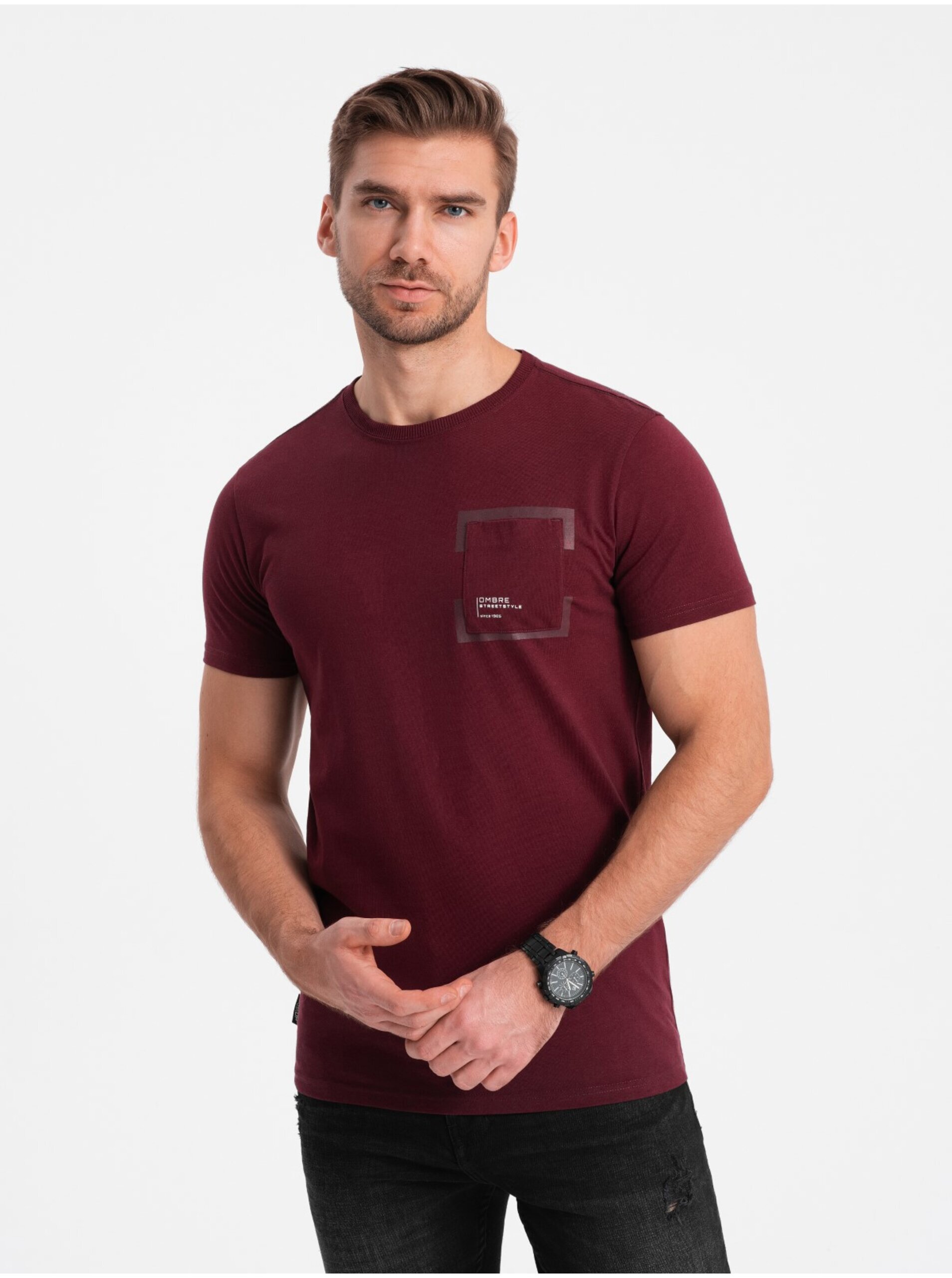 Levně Vínové pánské tričko Ombre Clothing