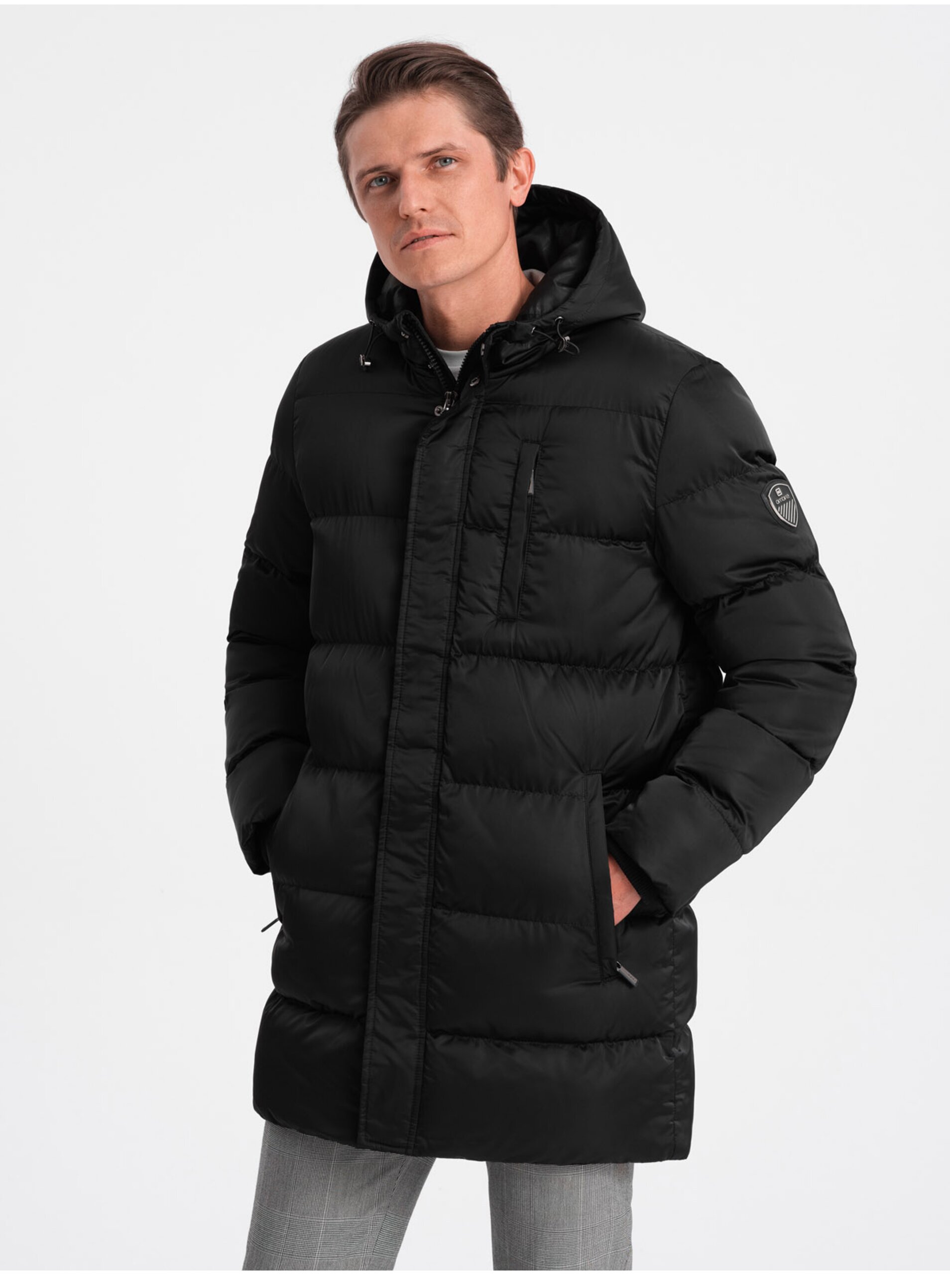 Levně Černý pánský zimní prošívaný kabát Ombre Clothing