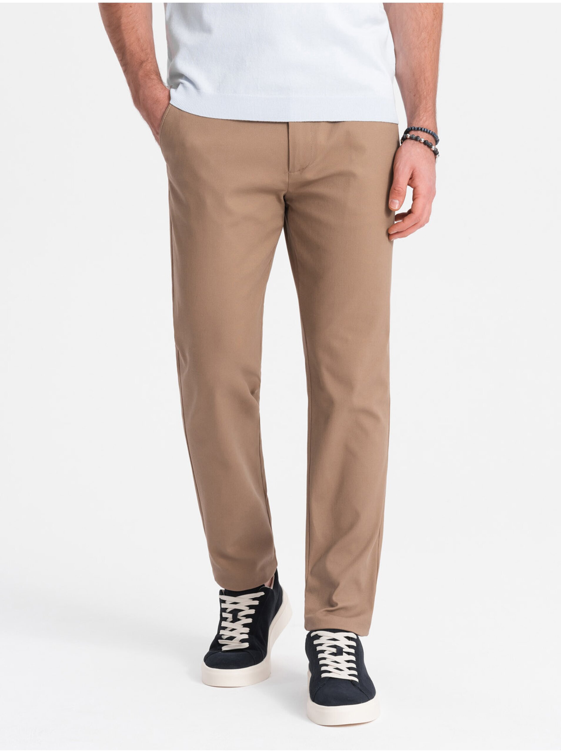 E-shop Světle hnědé pánské slim fit chino kalhoty Ombre Clothing