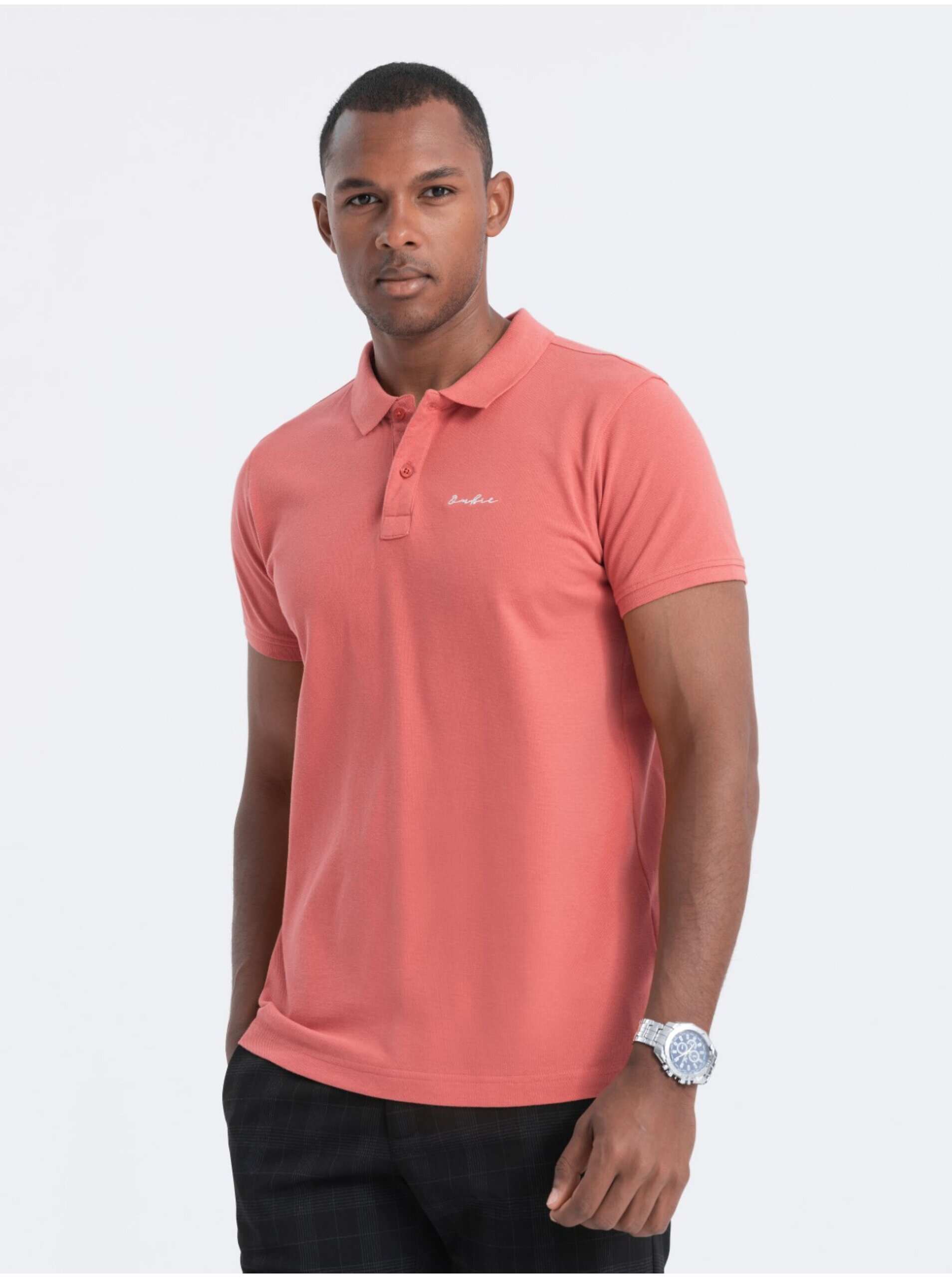 Levně Korálové pánské polo tričko Ombre Clothing