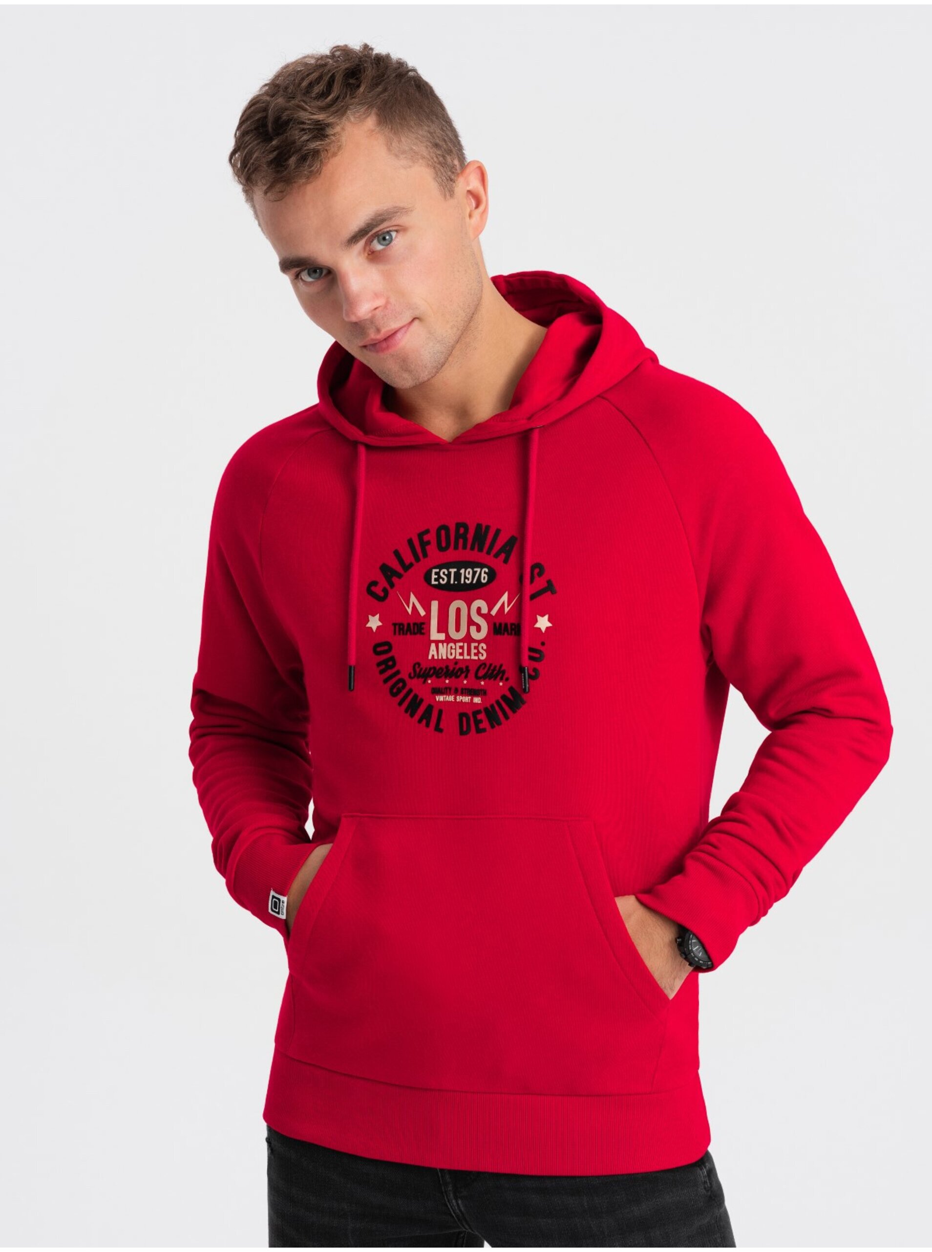 E-shop Červená pánska mikina s potlačou Ombre Clothing