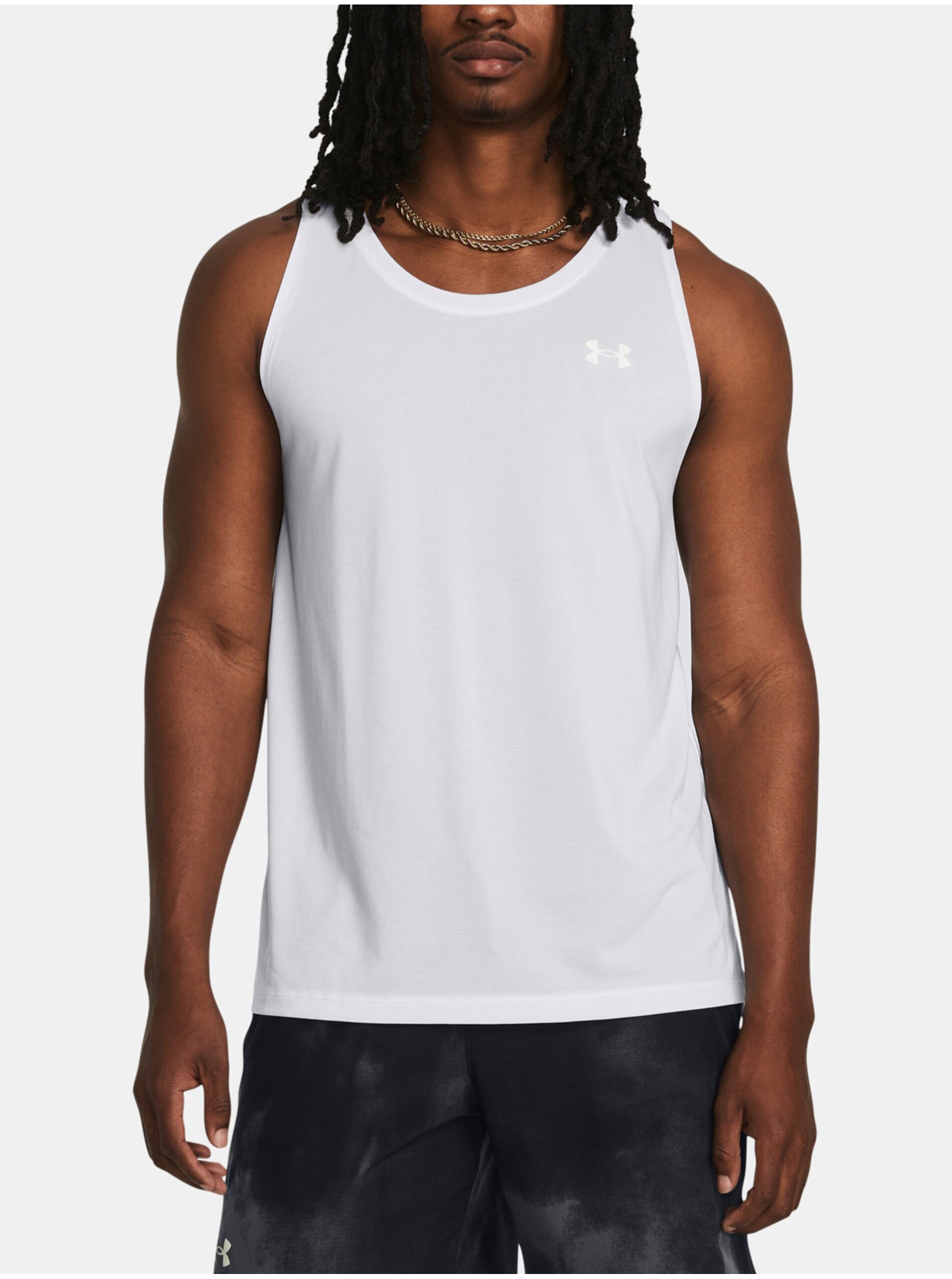 Levně Bílé sportovní tílko Under Armour UA LAUNCH SINGLET