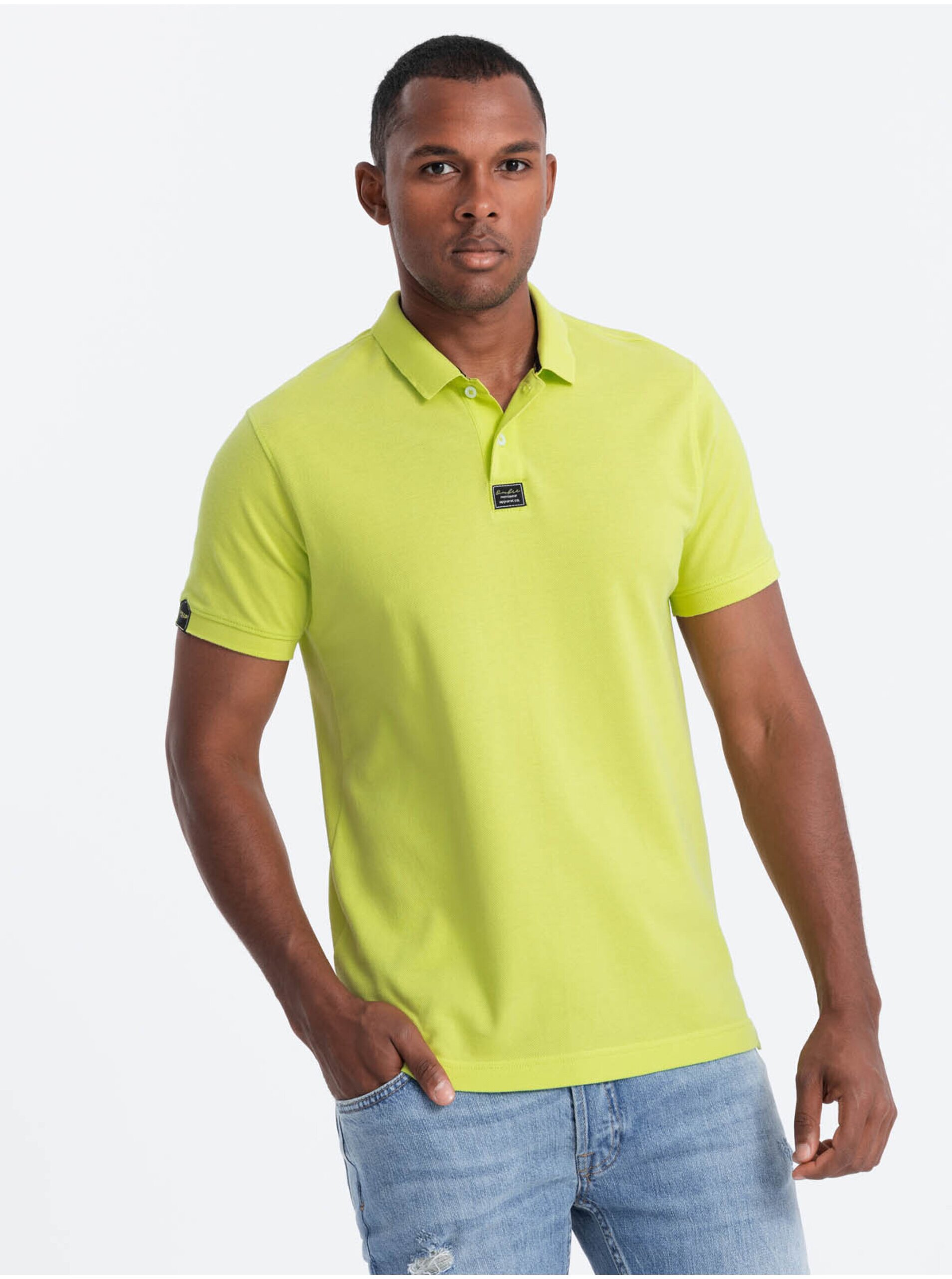 Levně Světle zelené pánské polo tričko Ombre Clothing