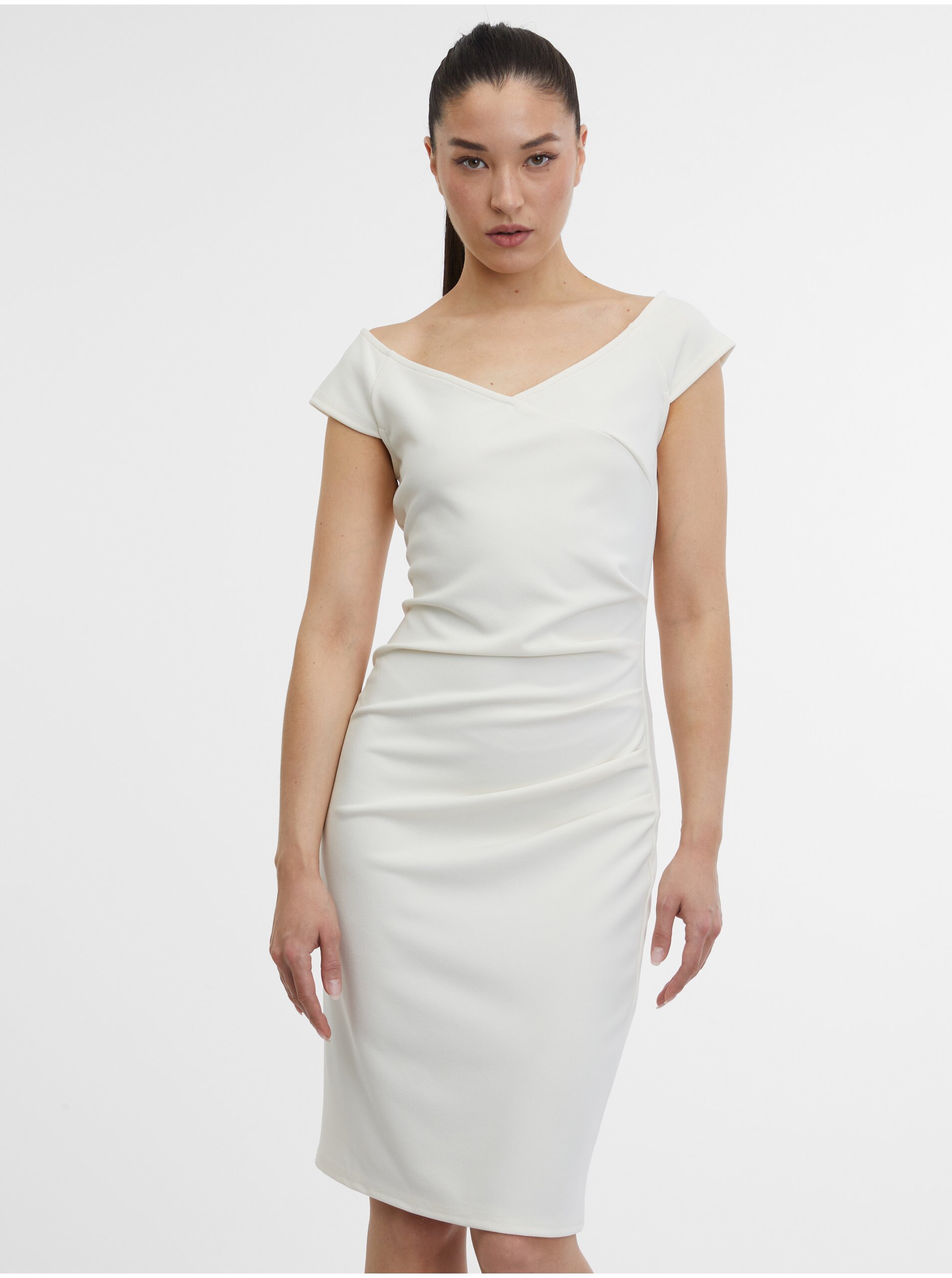 E-shop Krémové dámske púzdrové šaty ORSAY