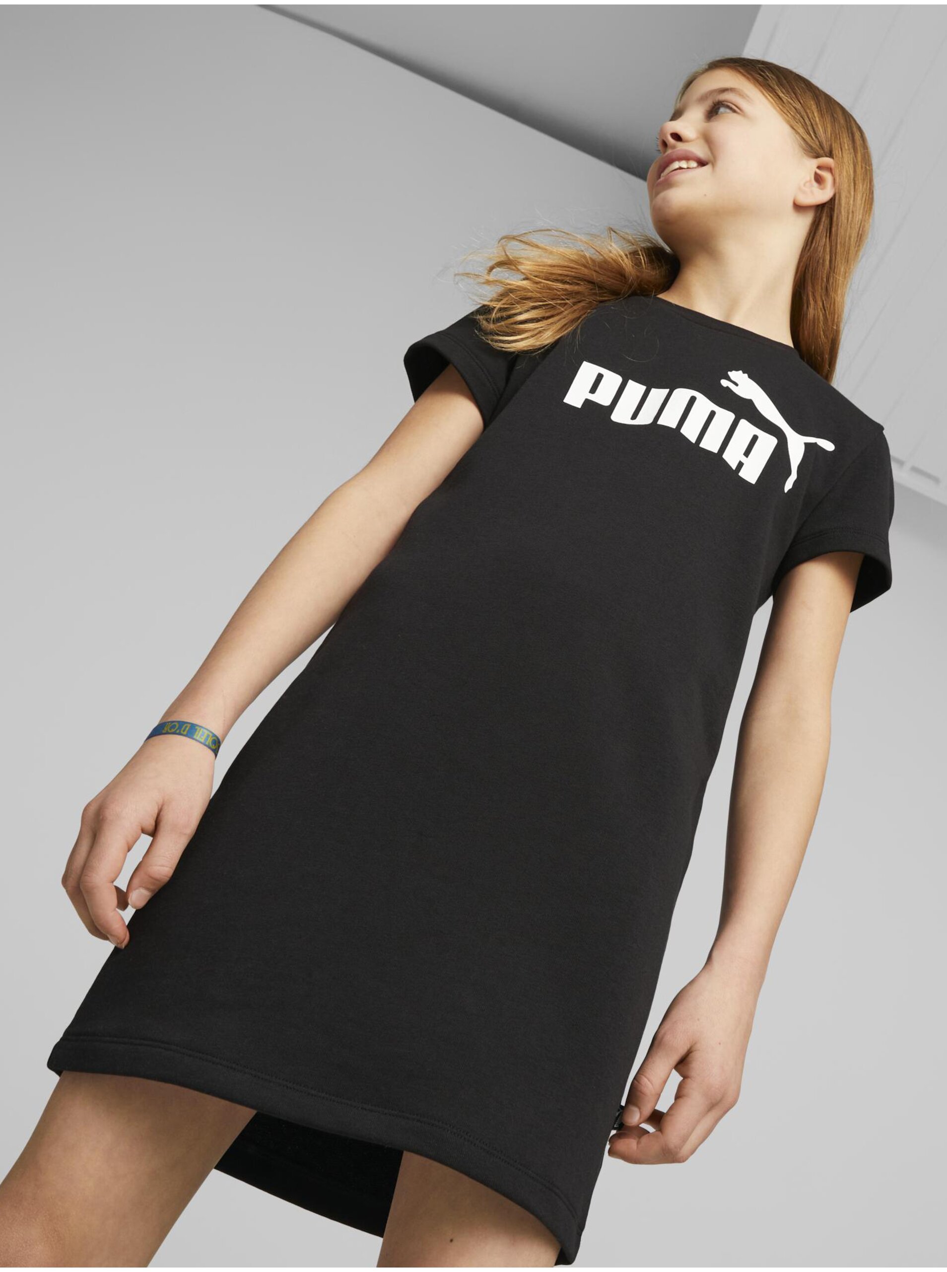 Levně Černé holčičí šaty Puma ESS+ Logo Dress