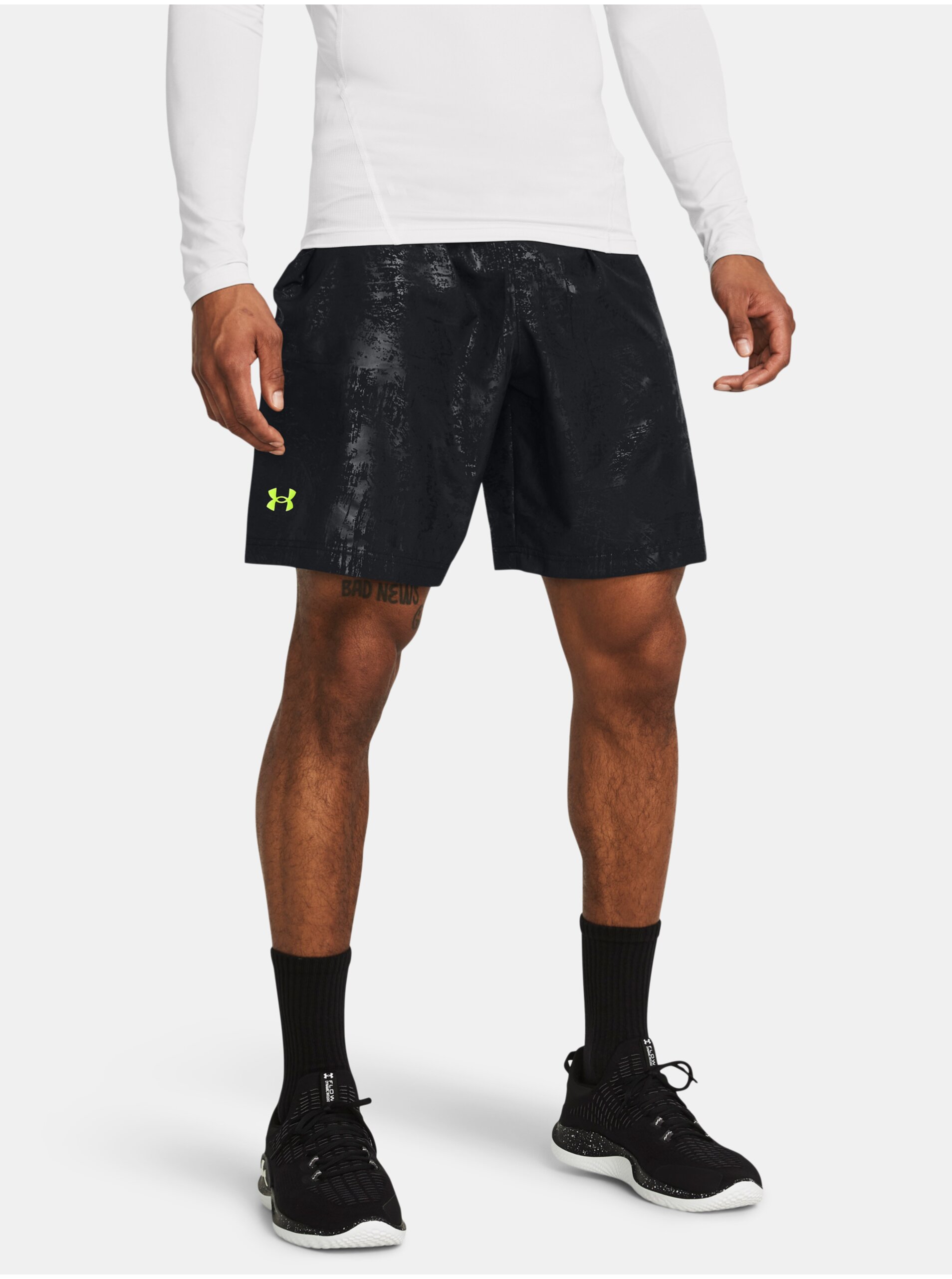 E-shop Čierne športové kraťasy Under Armour UA Woven Emboss Short