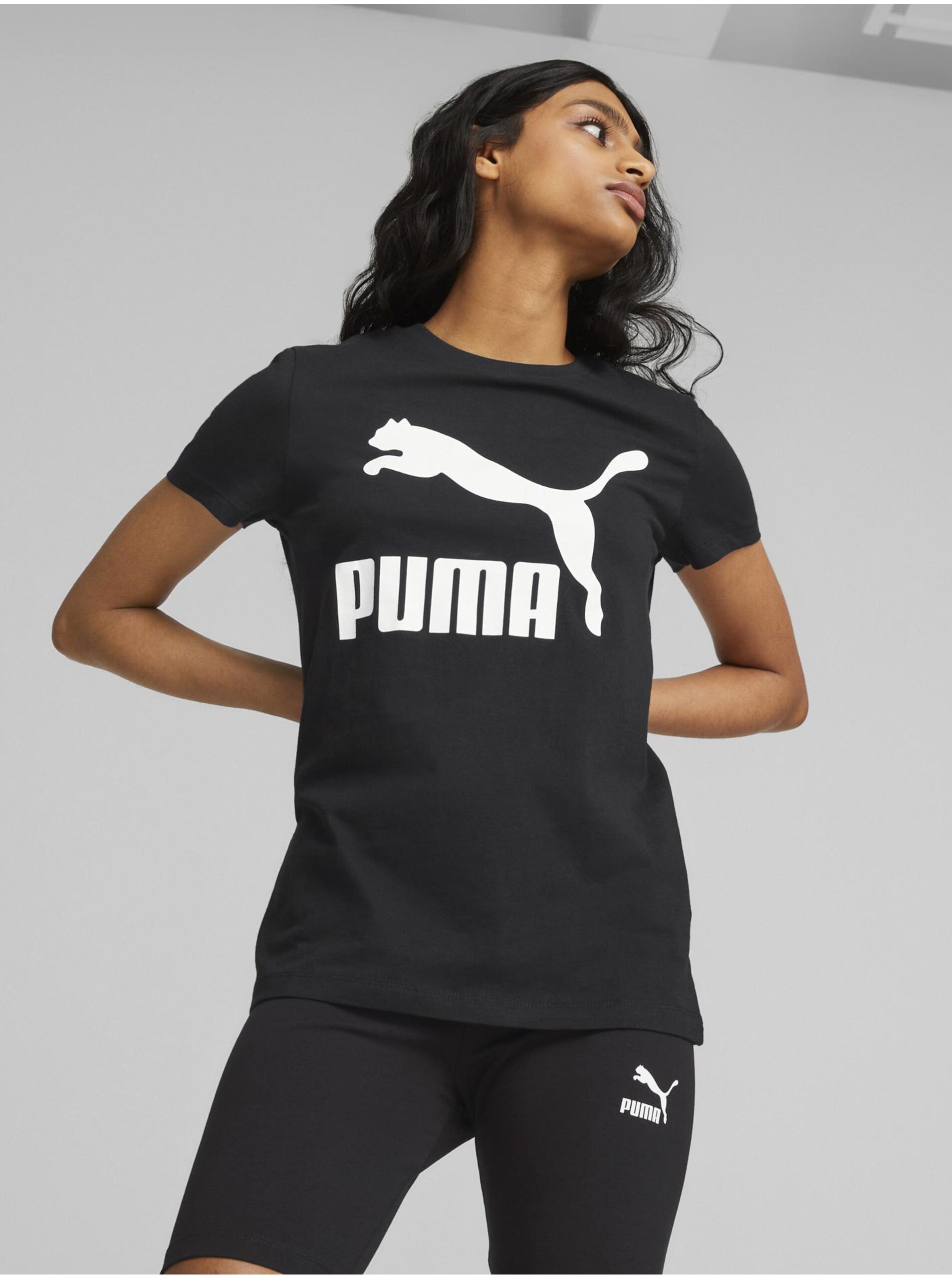 Levně Černé dámské tričko Puma Classics Logo Tee