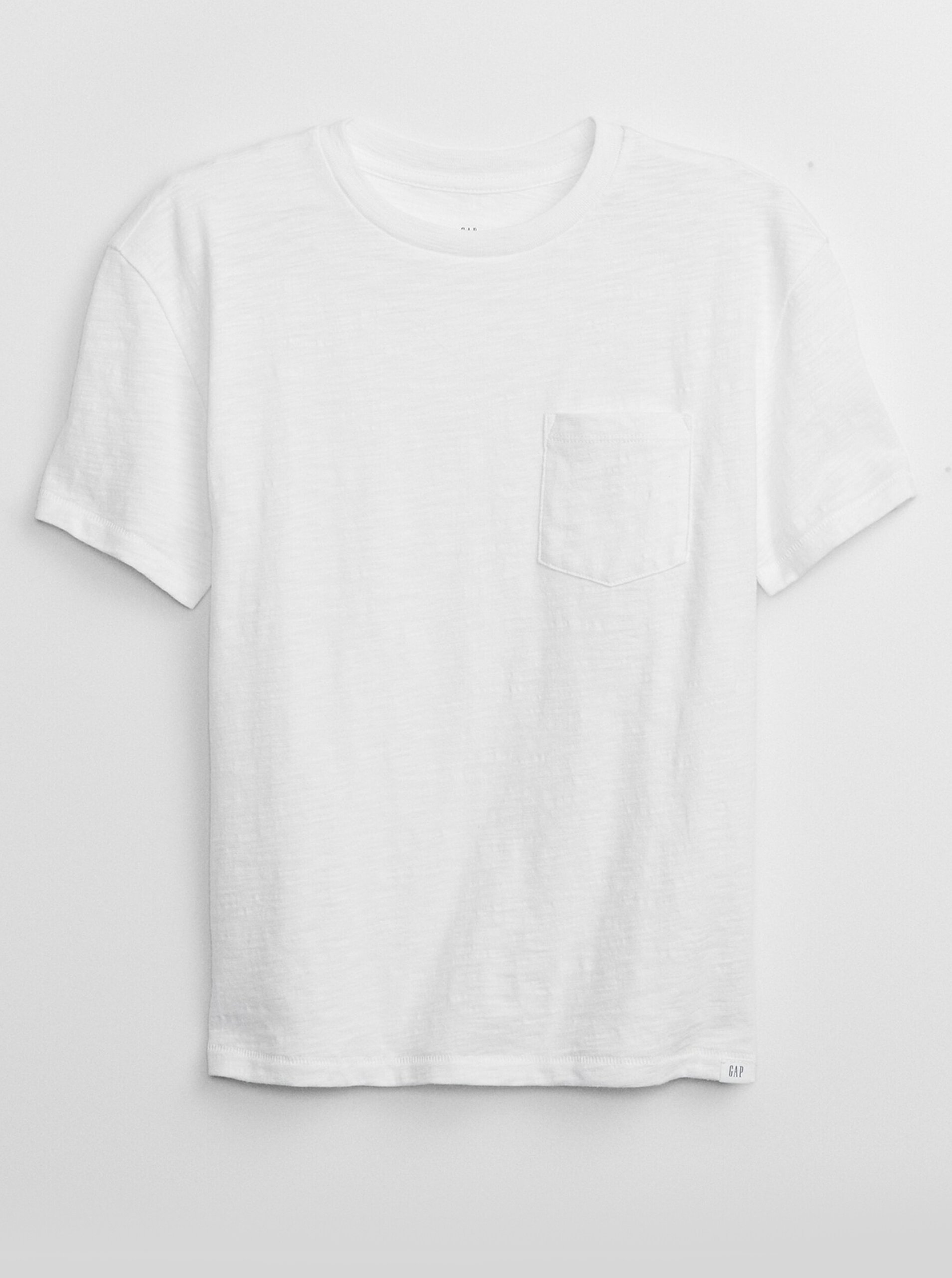 Levně Bílé klučičí tričko s kapsičkou GAP