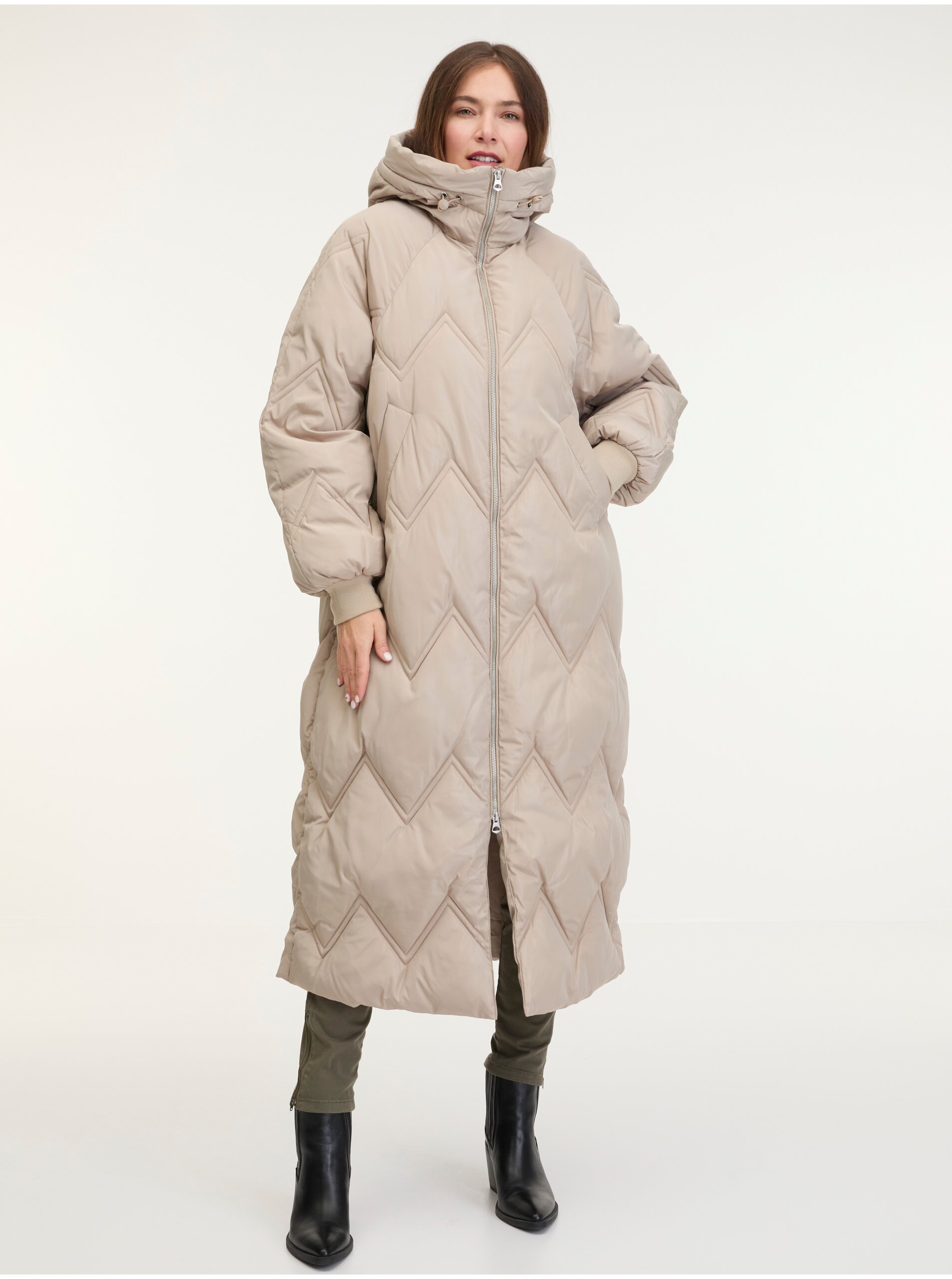 E-shop Béžový dámský prošívaný kabát Pieces Jocelyn