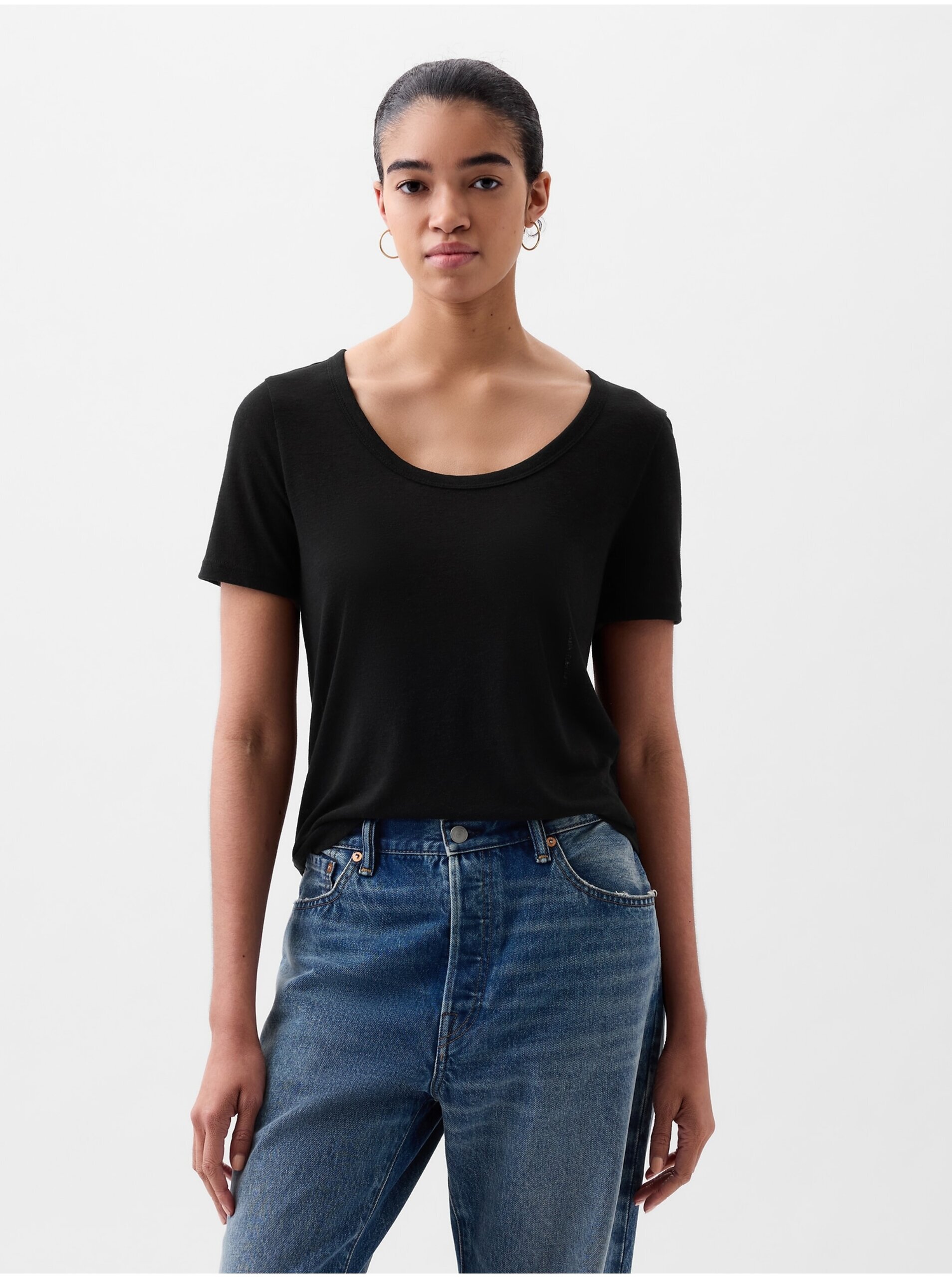 Levně Černé dámské basic tričko s příměsí lnu GAP