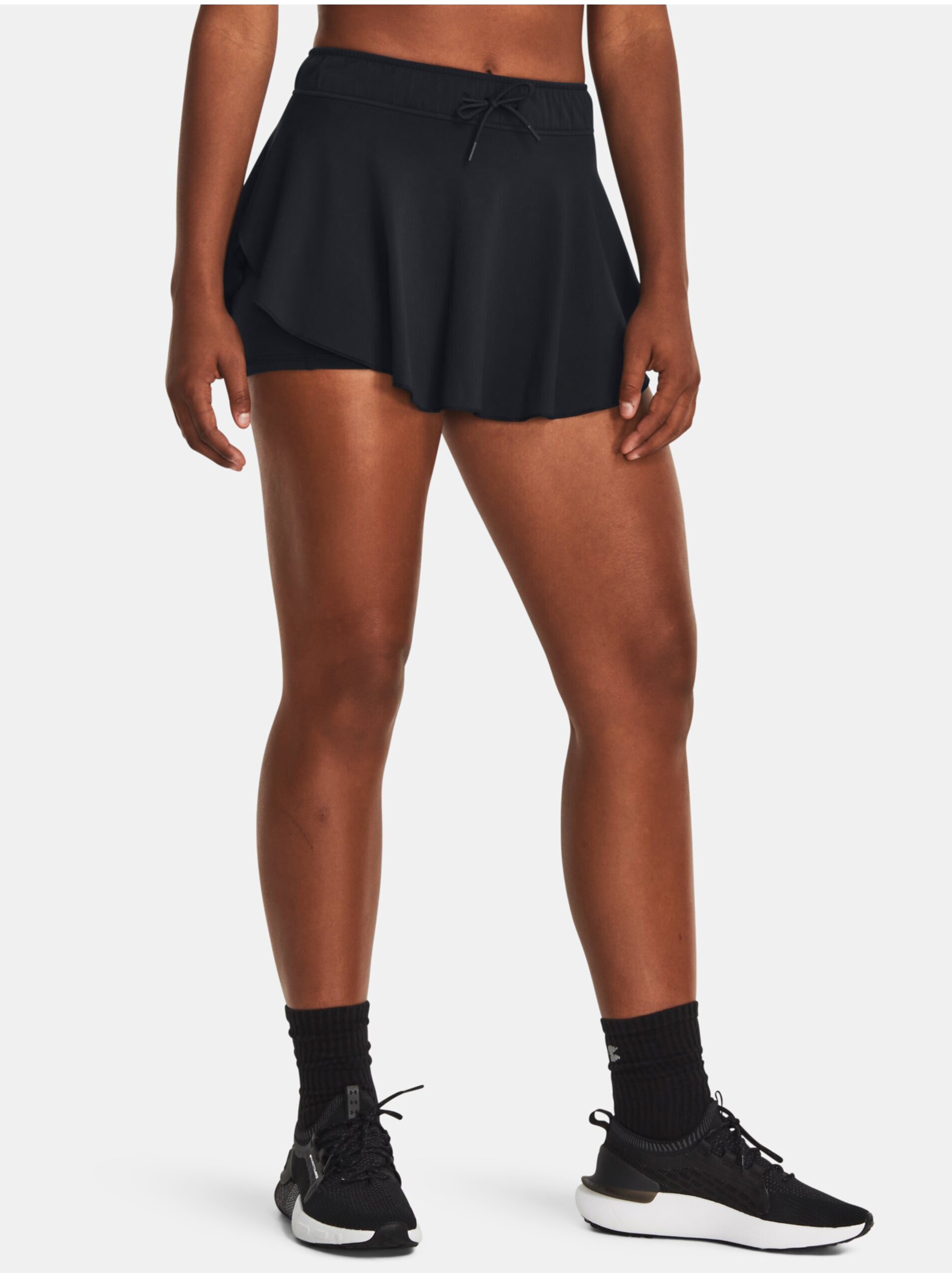 Levně Černá dámská sportovní sukně Under Armour Essential Split Skort