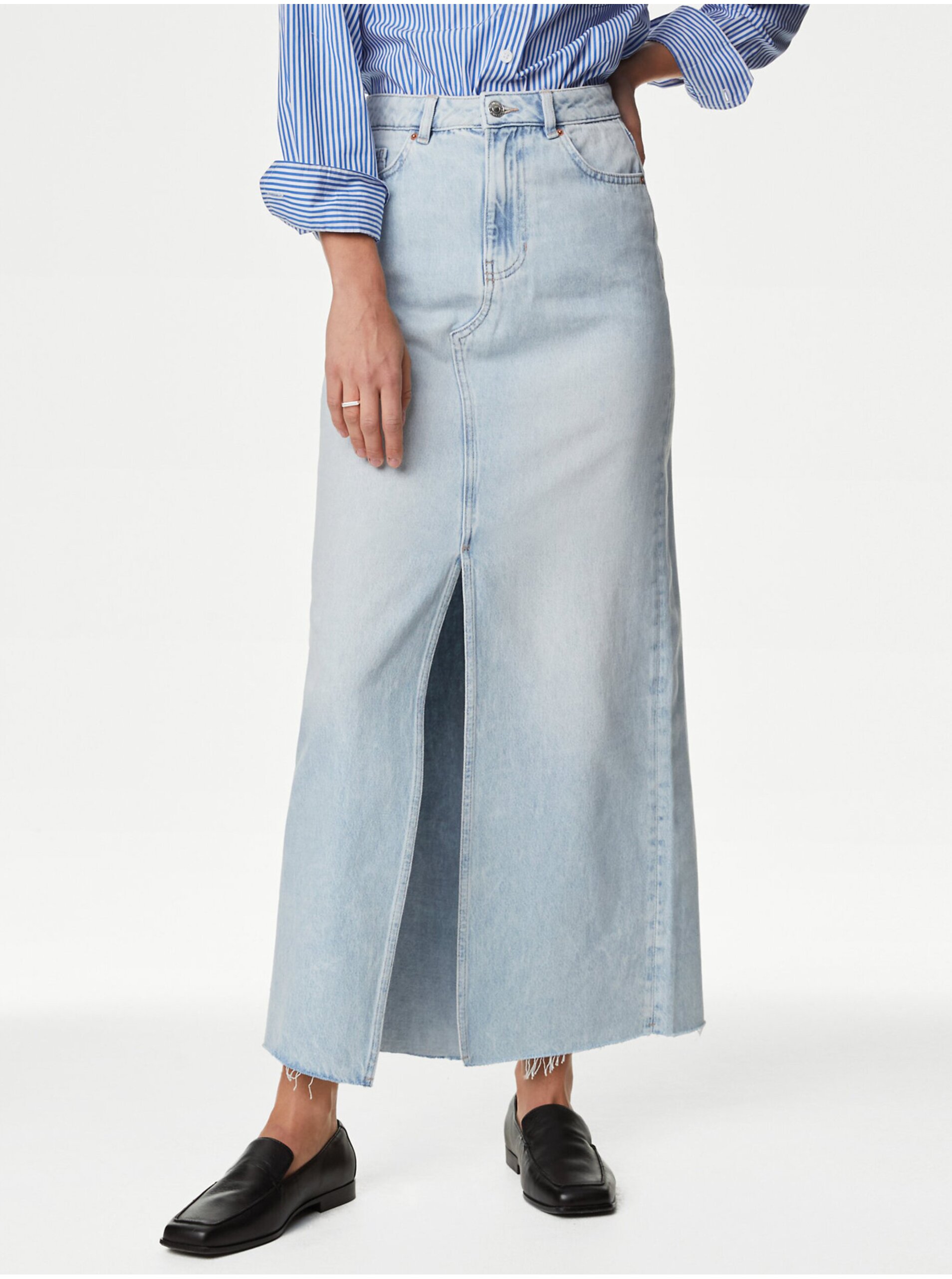 Levně Světle modrá dámská džínová maxi sukně Marks & Spencer