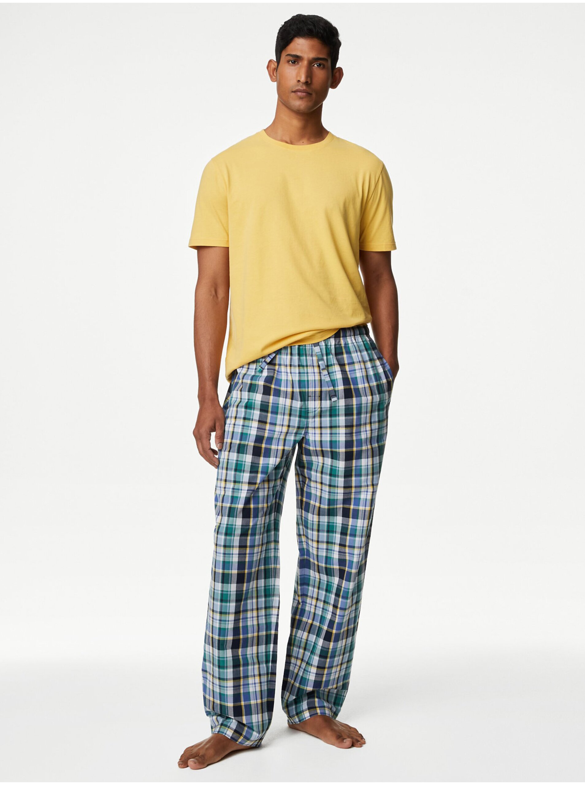 Levně Modro-žluté pánské kostkované pyžamo Marks & Spencer