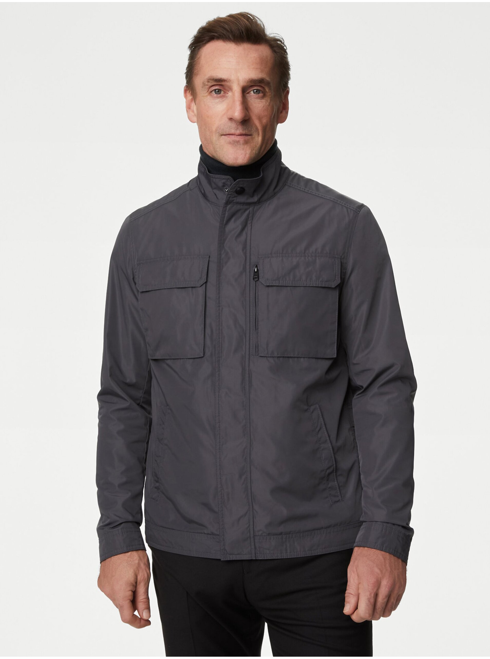Levně Tmavě šedá pánská sportovní bunda s technologií Stormwear™ Marks & Spencer