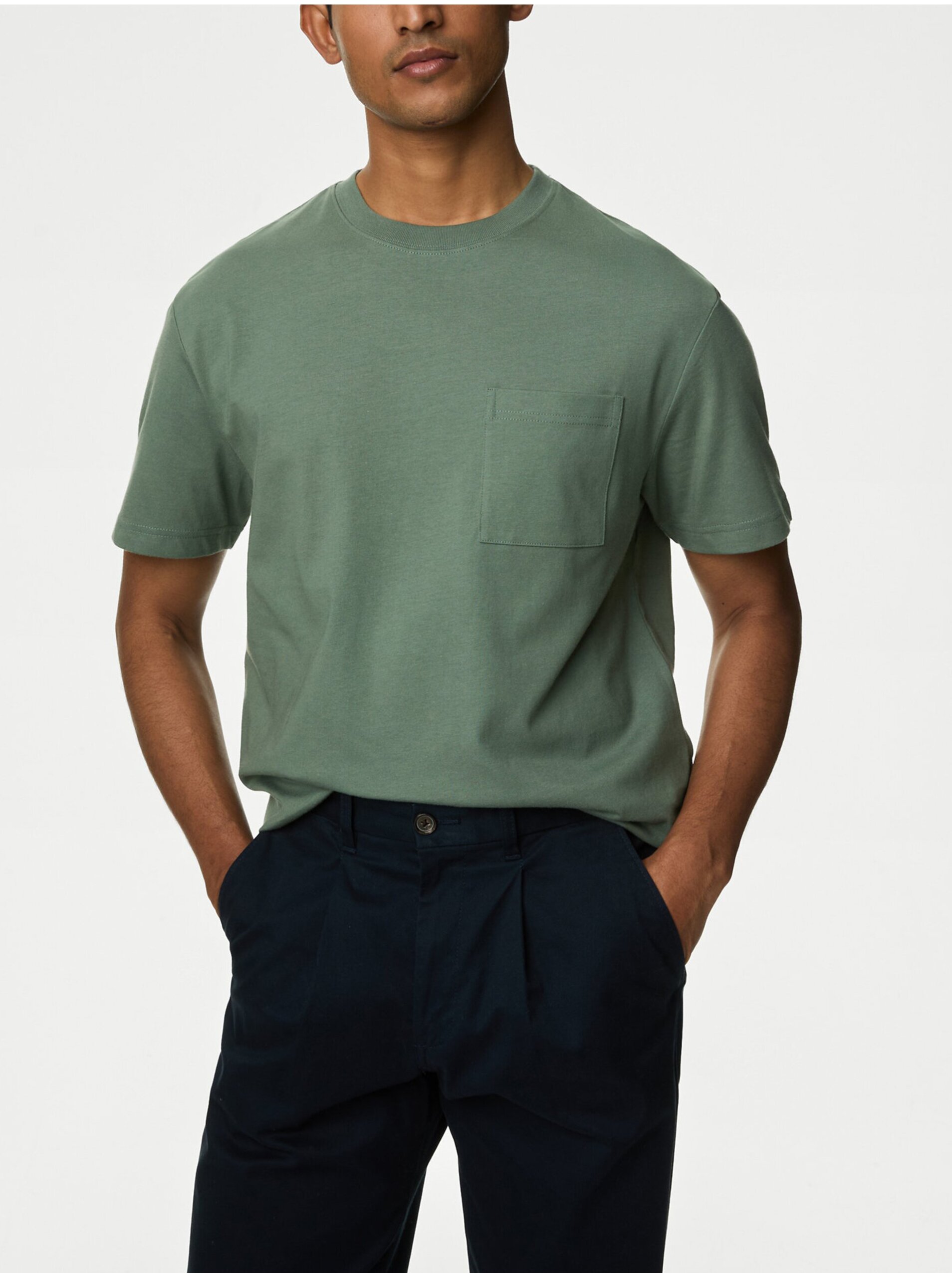 Lacno Zelené pánske tričko s vreckom Marks & Spencer