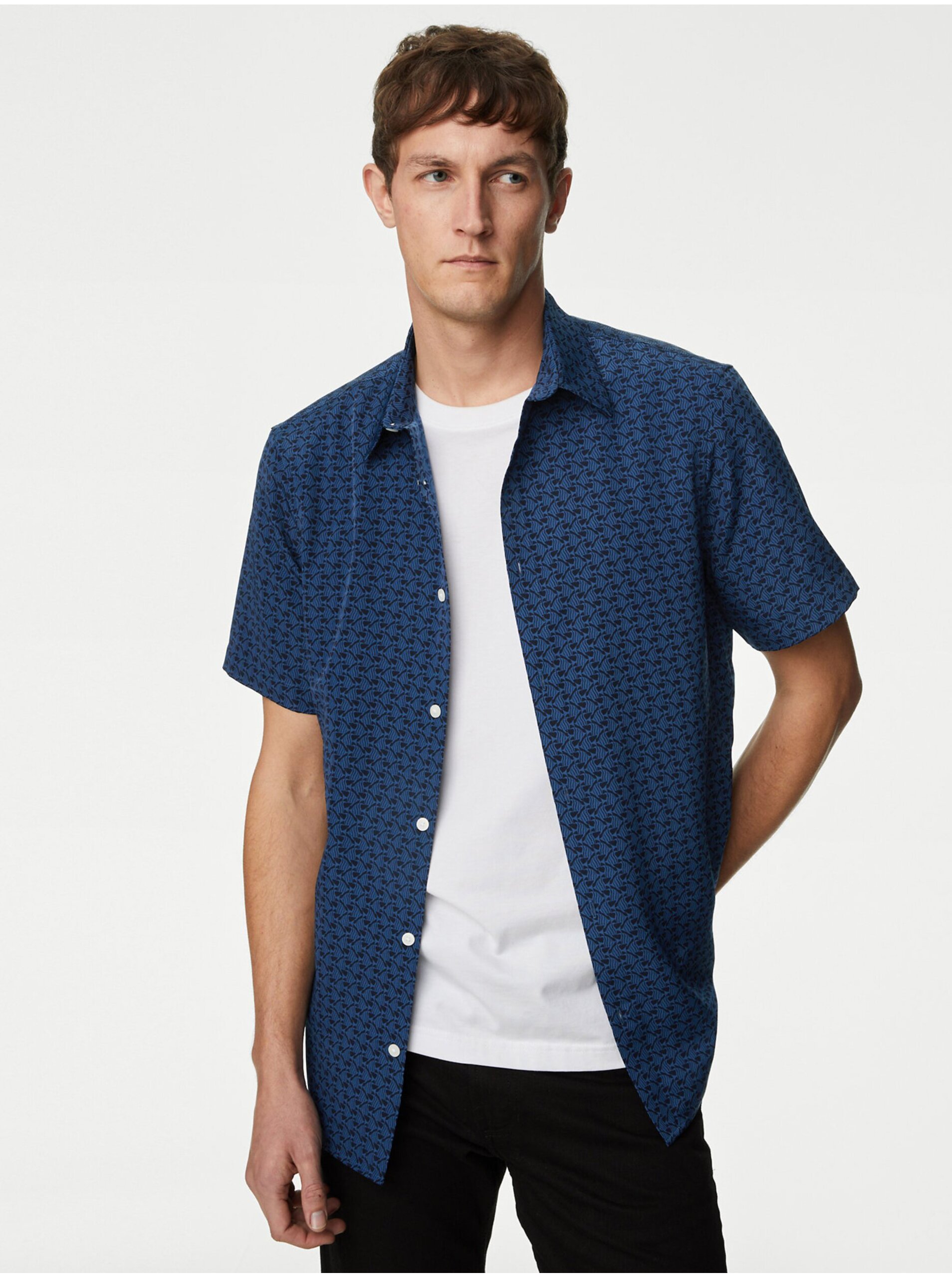Lacno Tmavomodrá pánska vzorovaná košeľa s krátkym rukávom Marks & Spencer