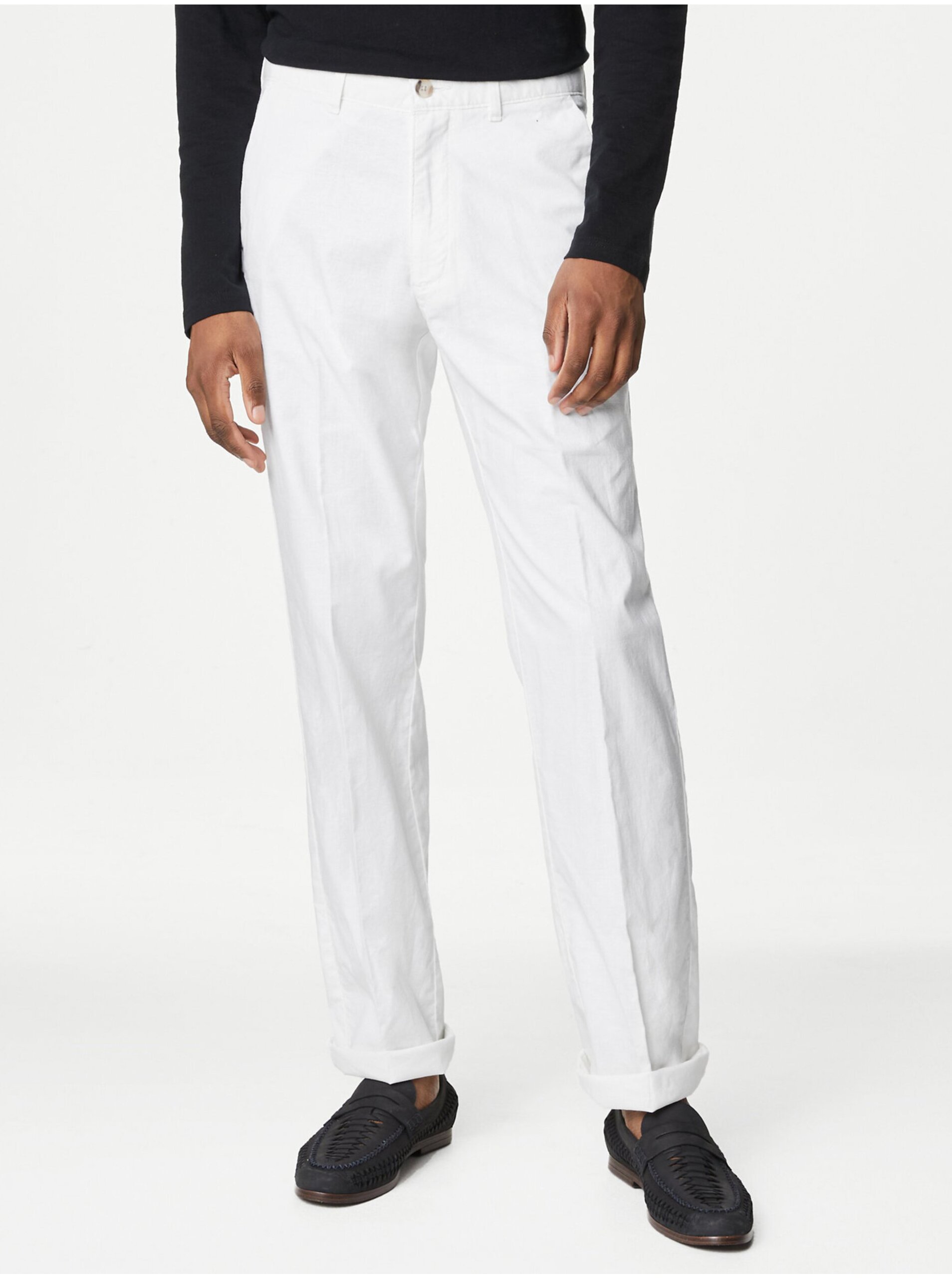 Lacno Biele pánske chino nohavice s prímesou ľanu Marks & Spencer