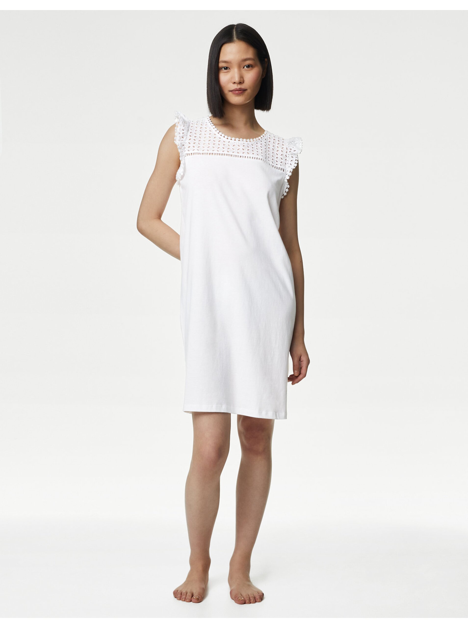 Levně Bílá dámská noční košile s volánky Marks & Spencer