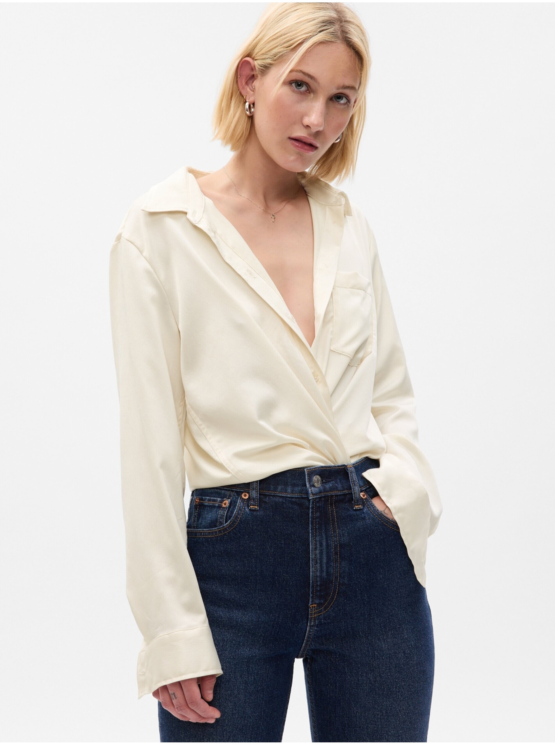 E-shop Béžová dámská saténová košile GAP