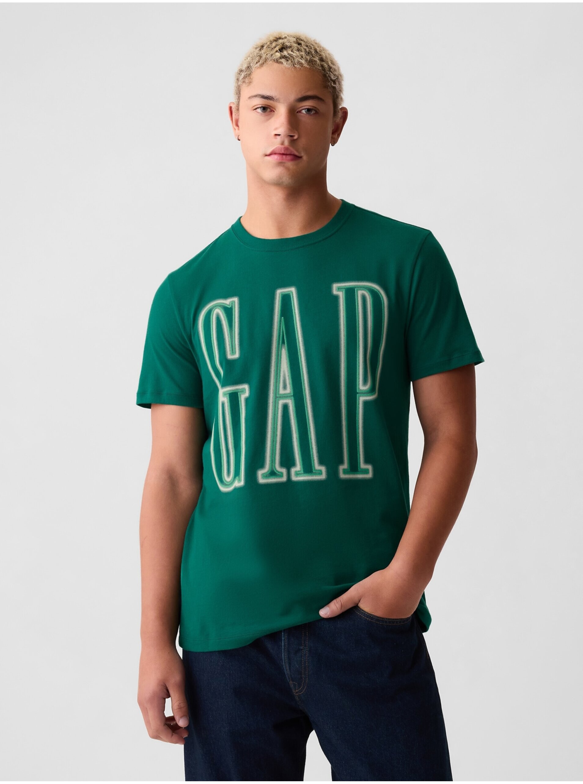 Levně Zelené pánské tričko GAP