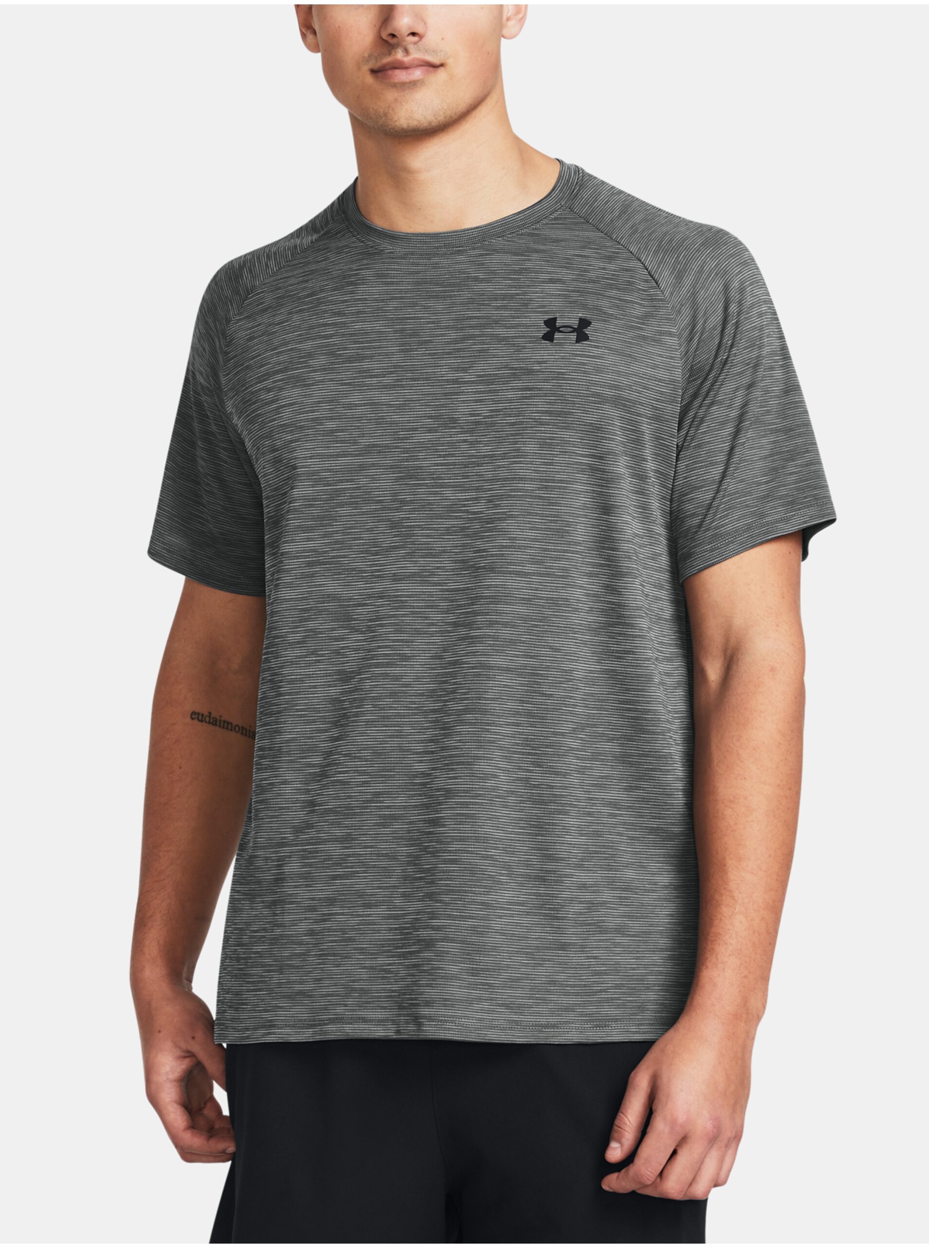 Lacno Šedé pánske športové tričko Under Armour UA Tech Textured SS