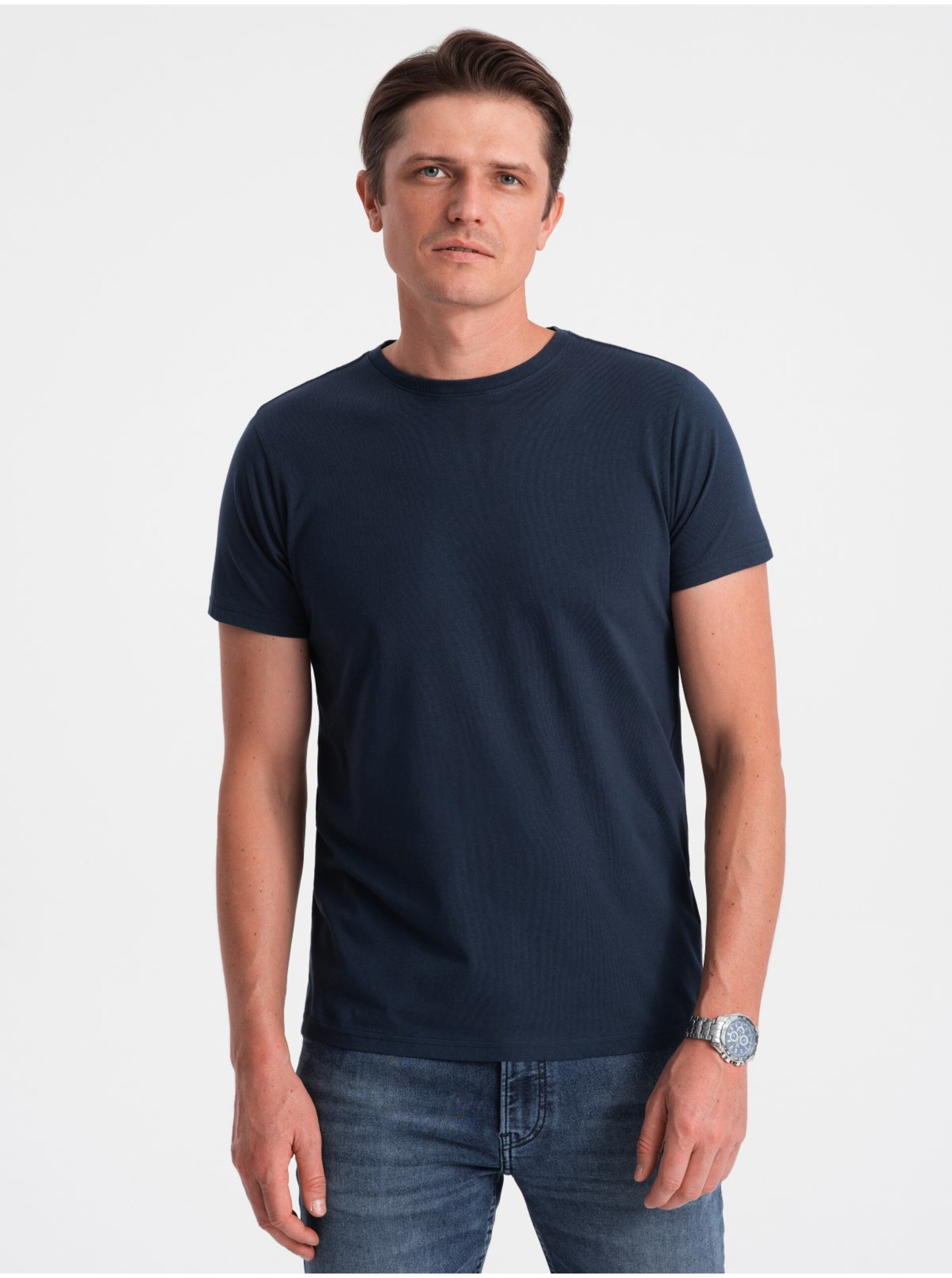 Levně Tmavě modré pánské basic tričko Ombre Clothing