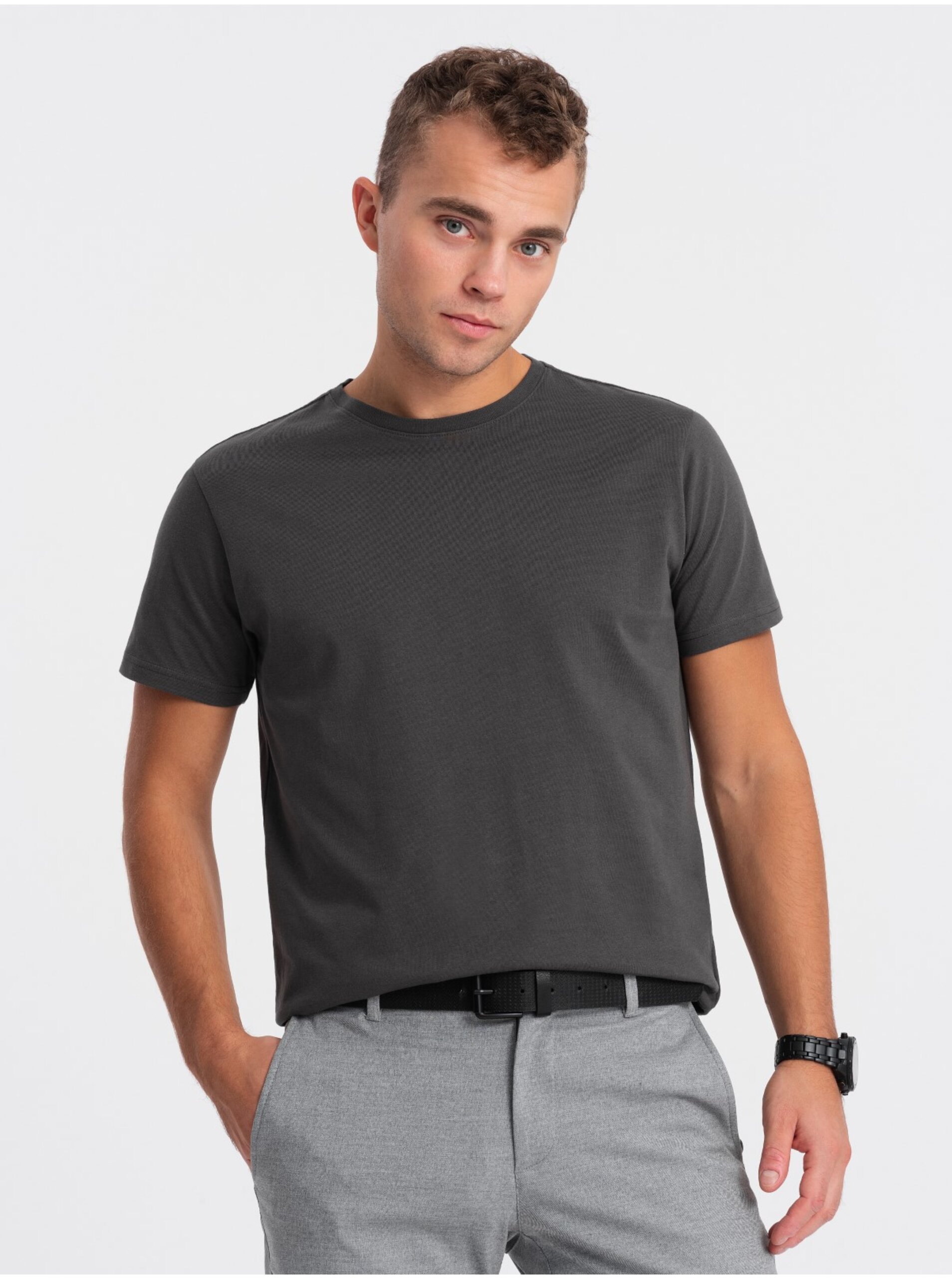 Levně Tmavě šedé pánské basic tričko Ombre Clothing
