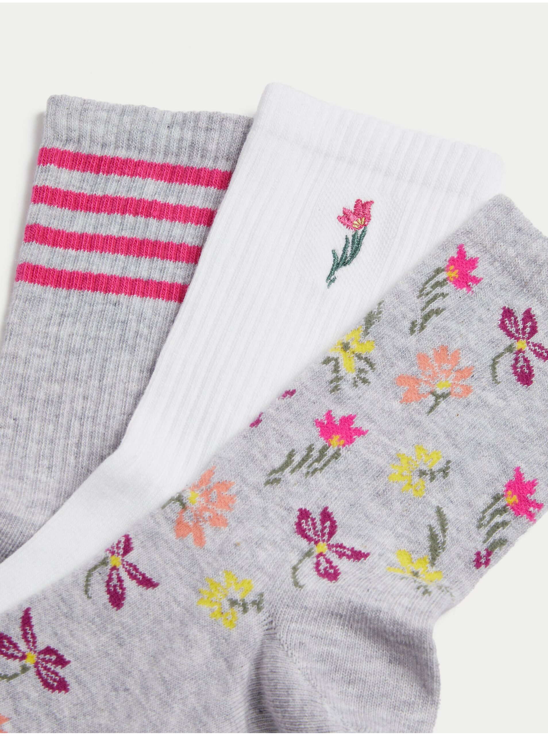 Levně Sada tří párů dámských ponožek v šedé, bílé a růžové barvě Marks & Spencer