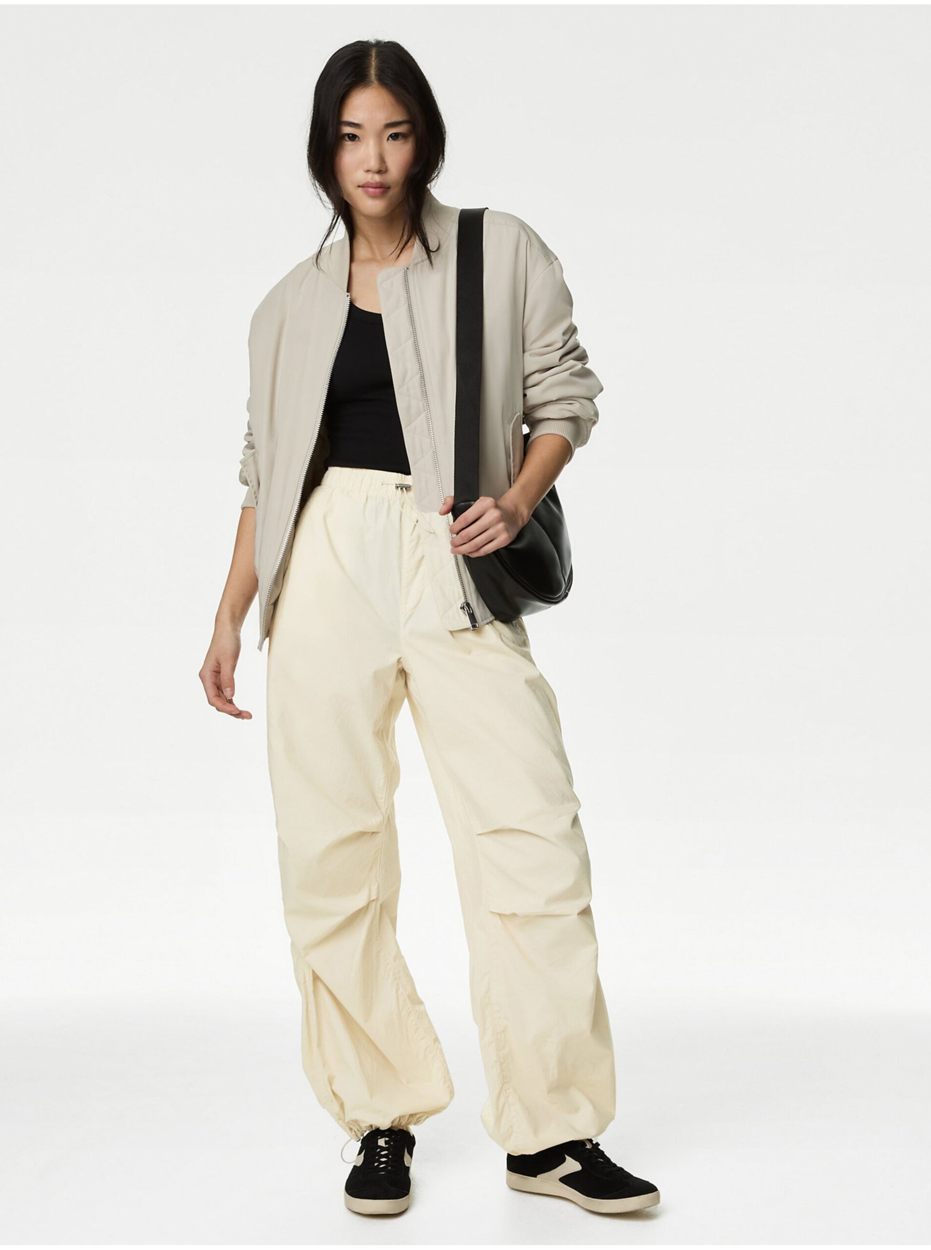 Levně Krémové dámské volné kalhoty Marks & Spencer