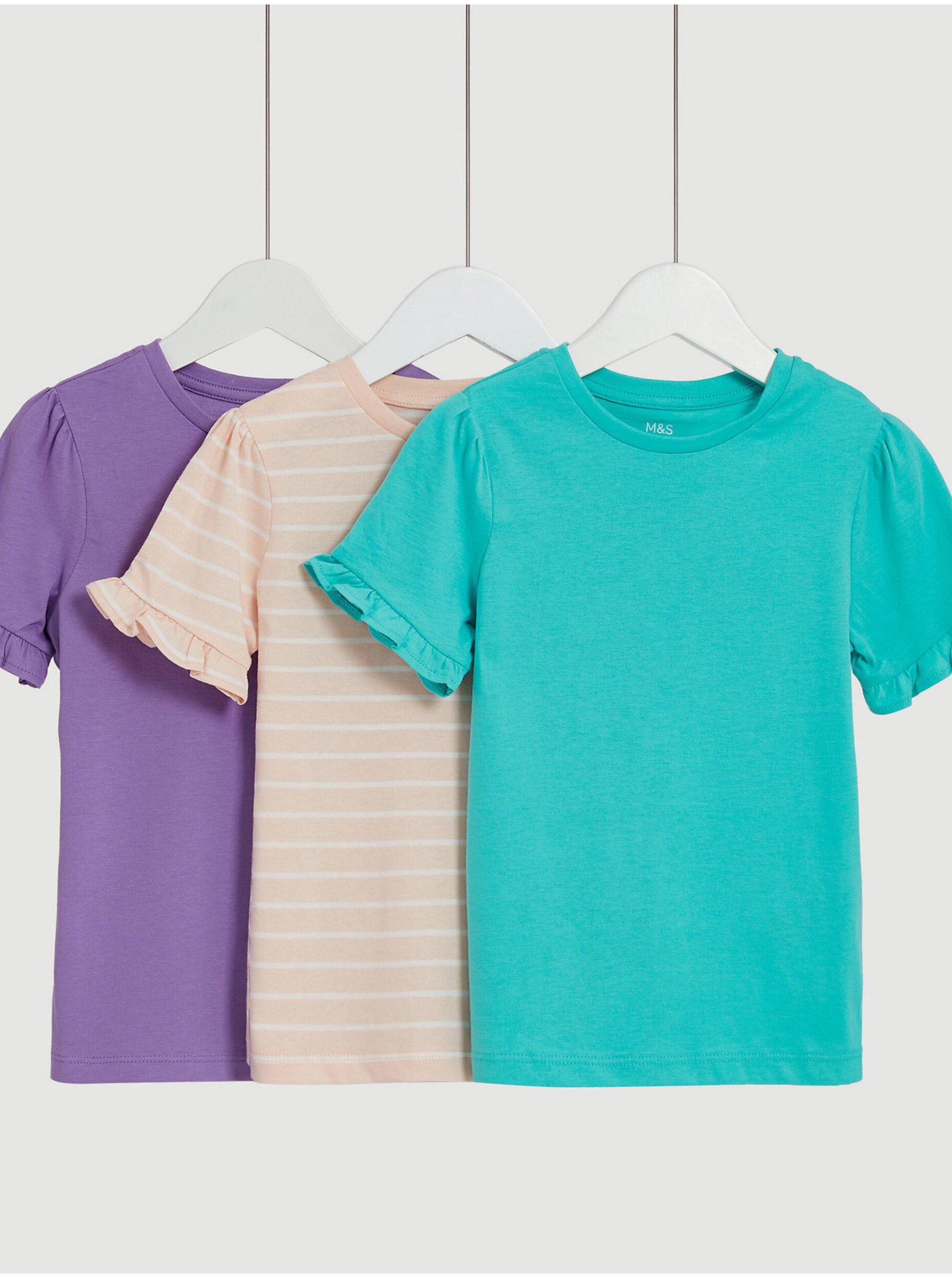 Lacno Sada troch dievčenských tričiek s volánikmi v tyrkysovej, ružovej a fialovej farbe Marks & Spencer