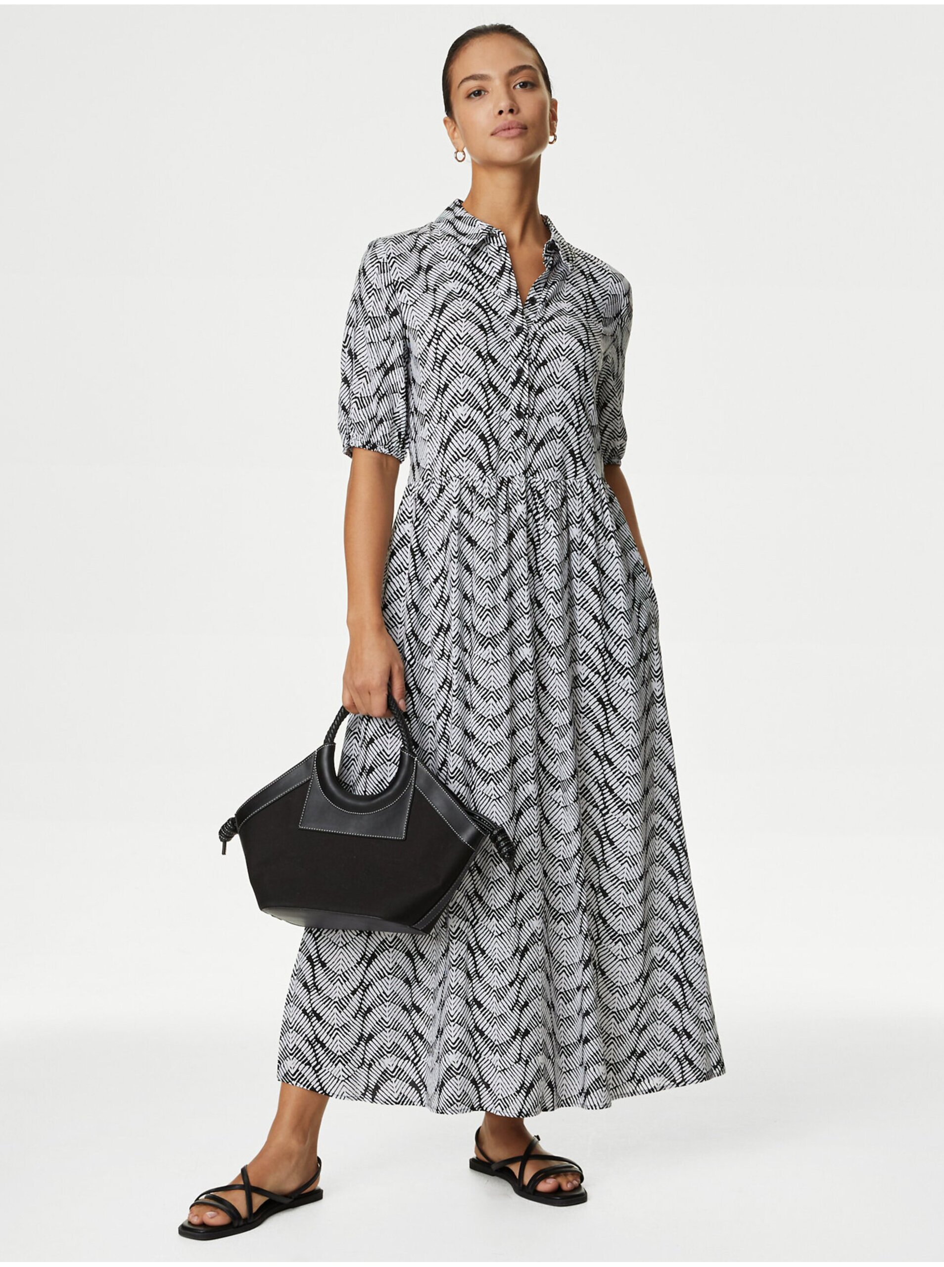 Levně Černé dámské vzorované košilové šaty Marks & Spencer