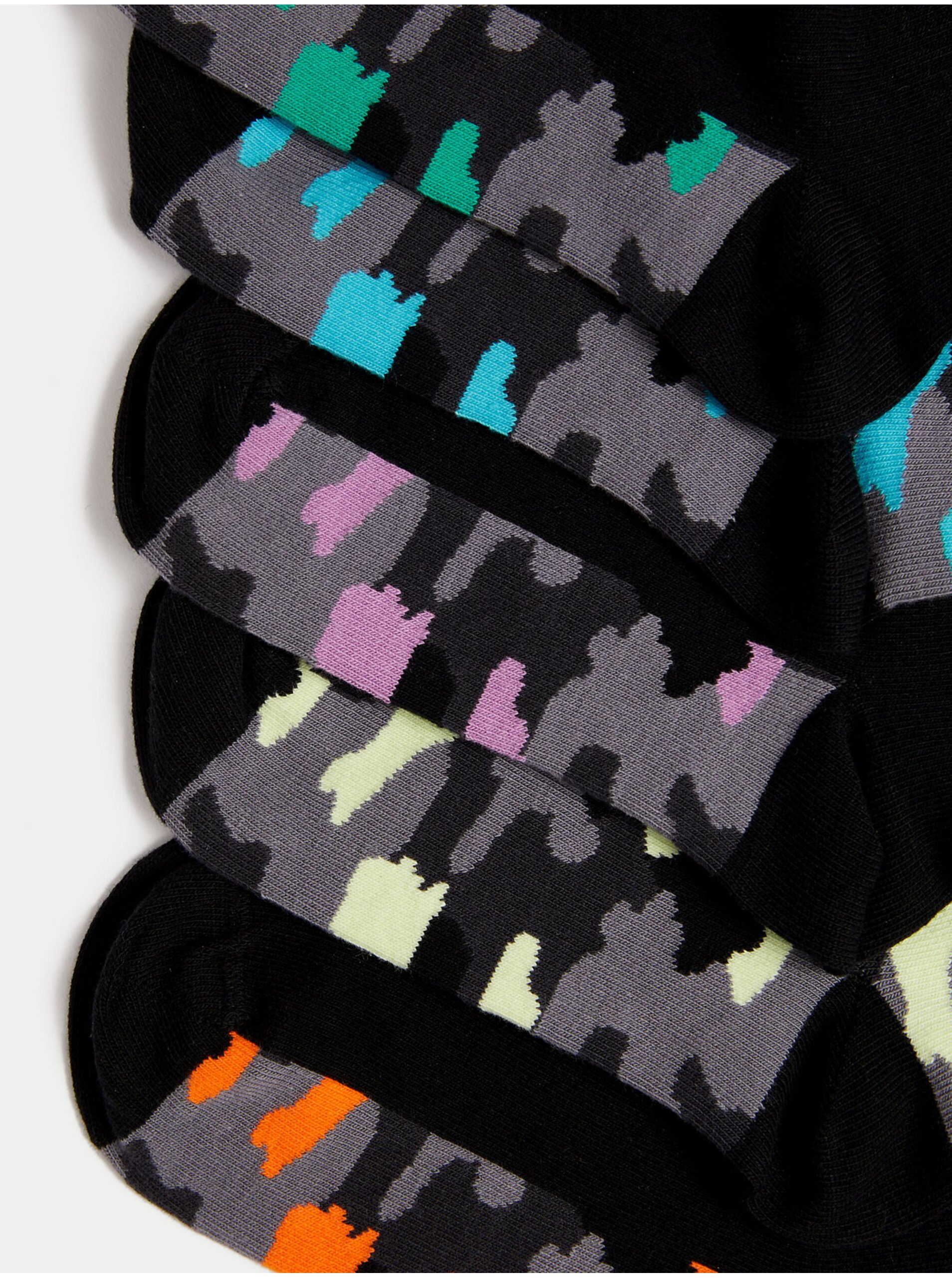 Lacno Sada piatich párov chlapčenských vzorovaných ponožiek v čiernej farbe Marks & Spencer