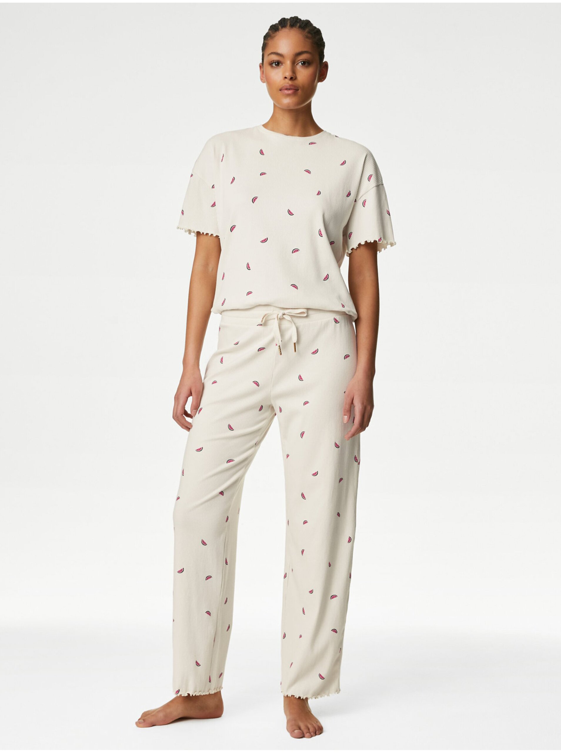 Levně Krémové dámské vzorované pyžamové kalhoty Marks & Spencer