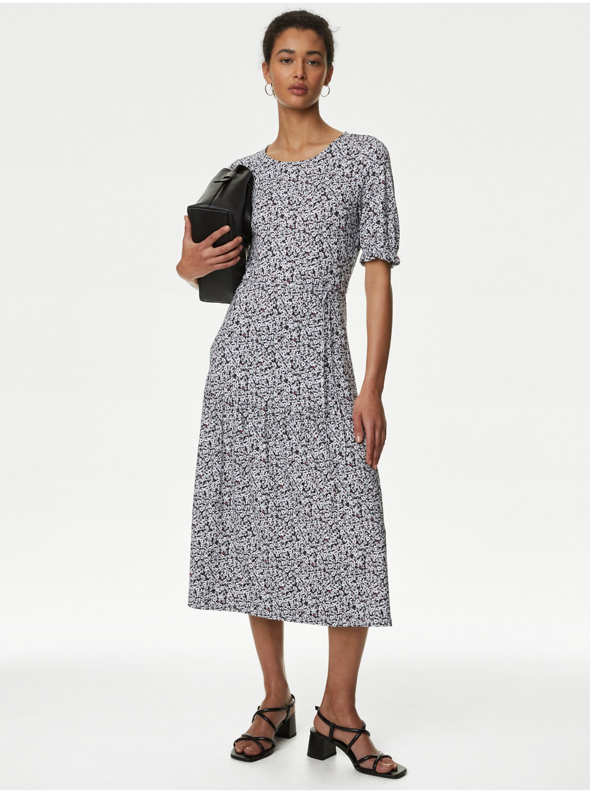 E-shop Černé dámské žerzejové midi šaty Marks & Spencer