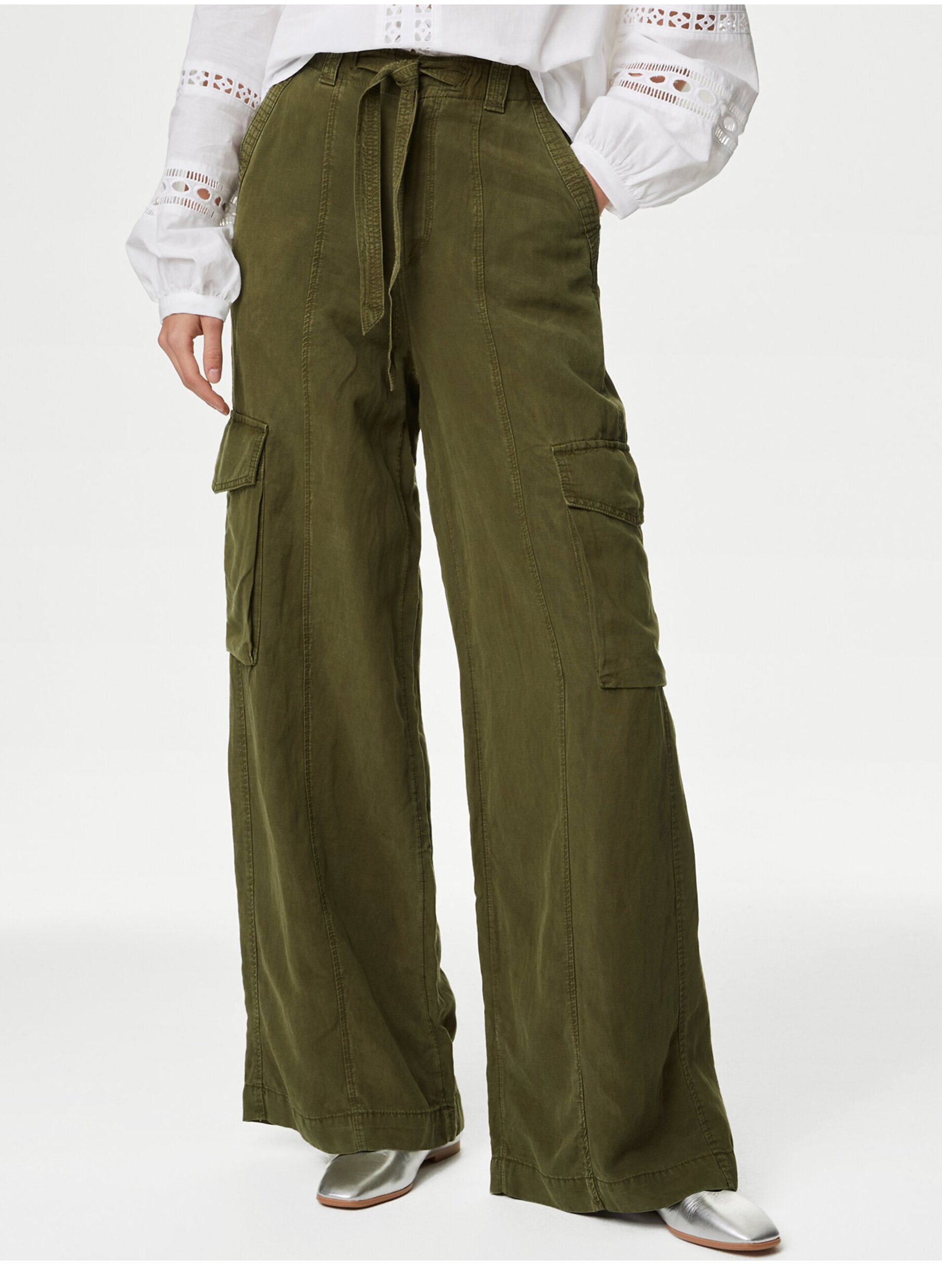 Levně Tmavě zelené dámské široké kalhoty Marks & Spencer