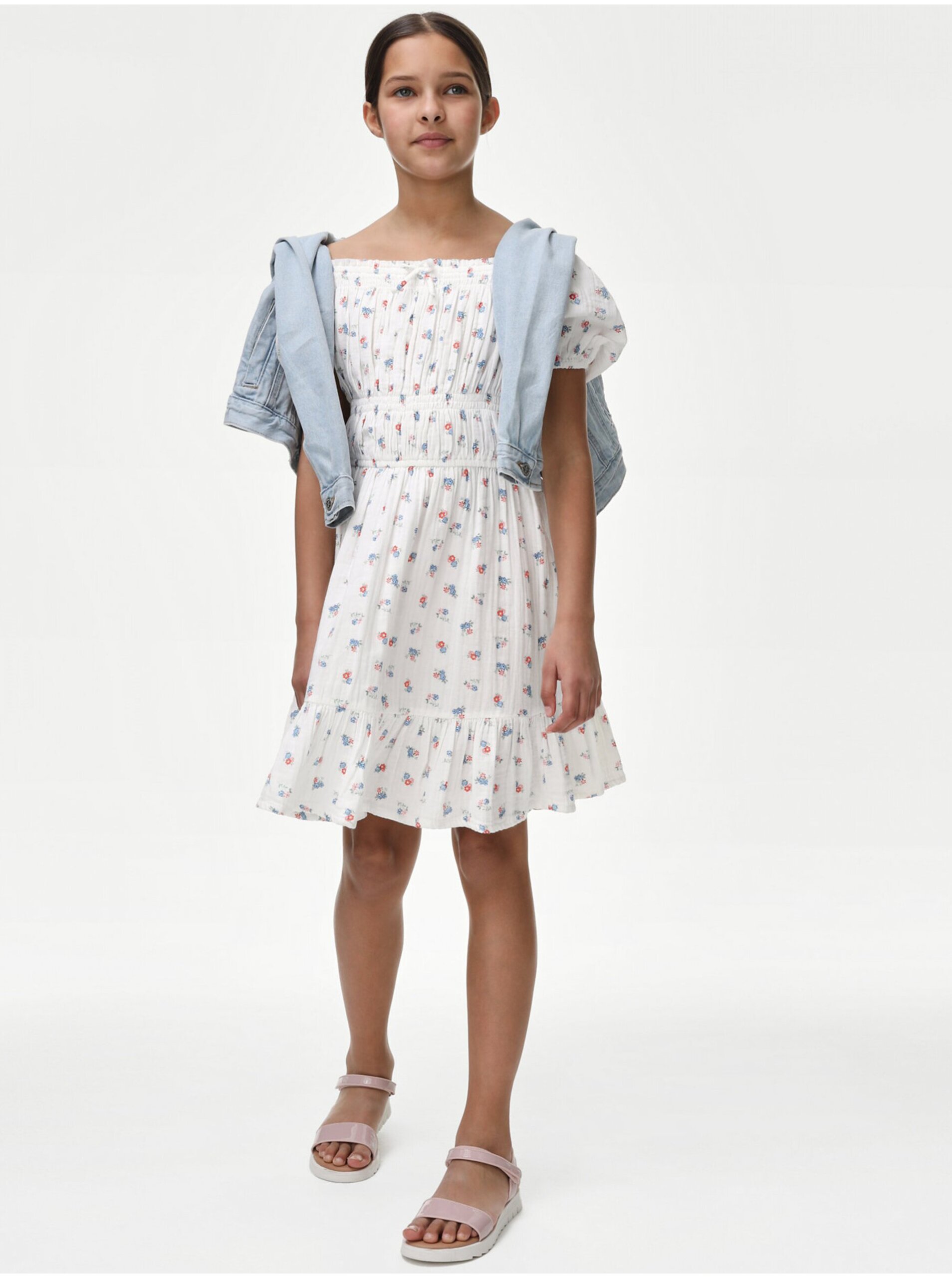 Lacno Krémové dievčenské kvetované šaty Marks & Spencer