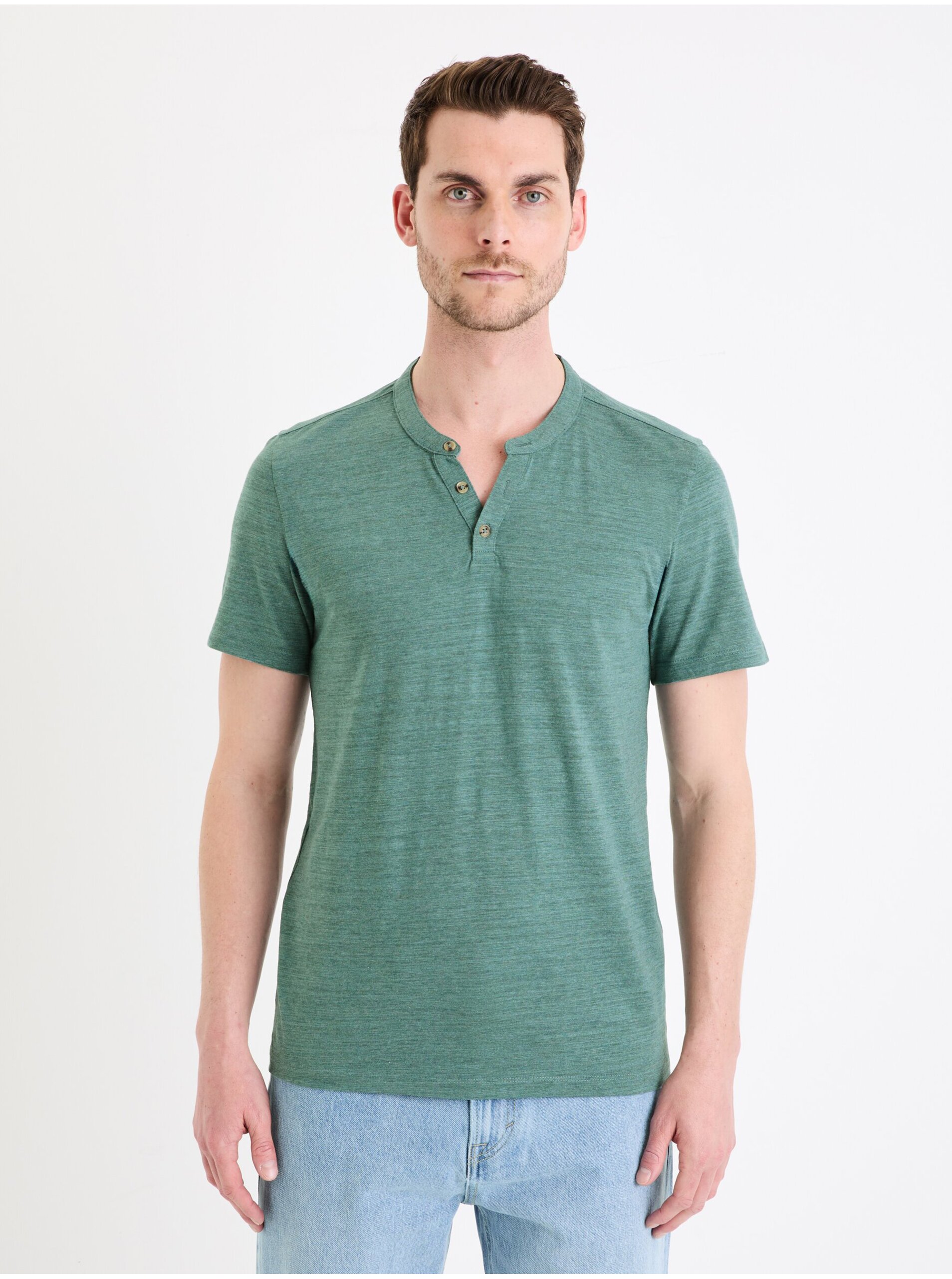 Levně Zelené pánské tričko s knoflíky Celio Cegeti