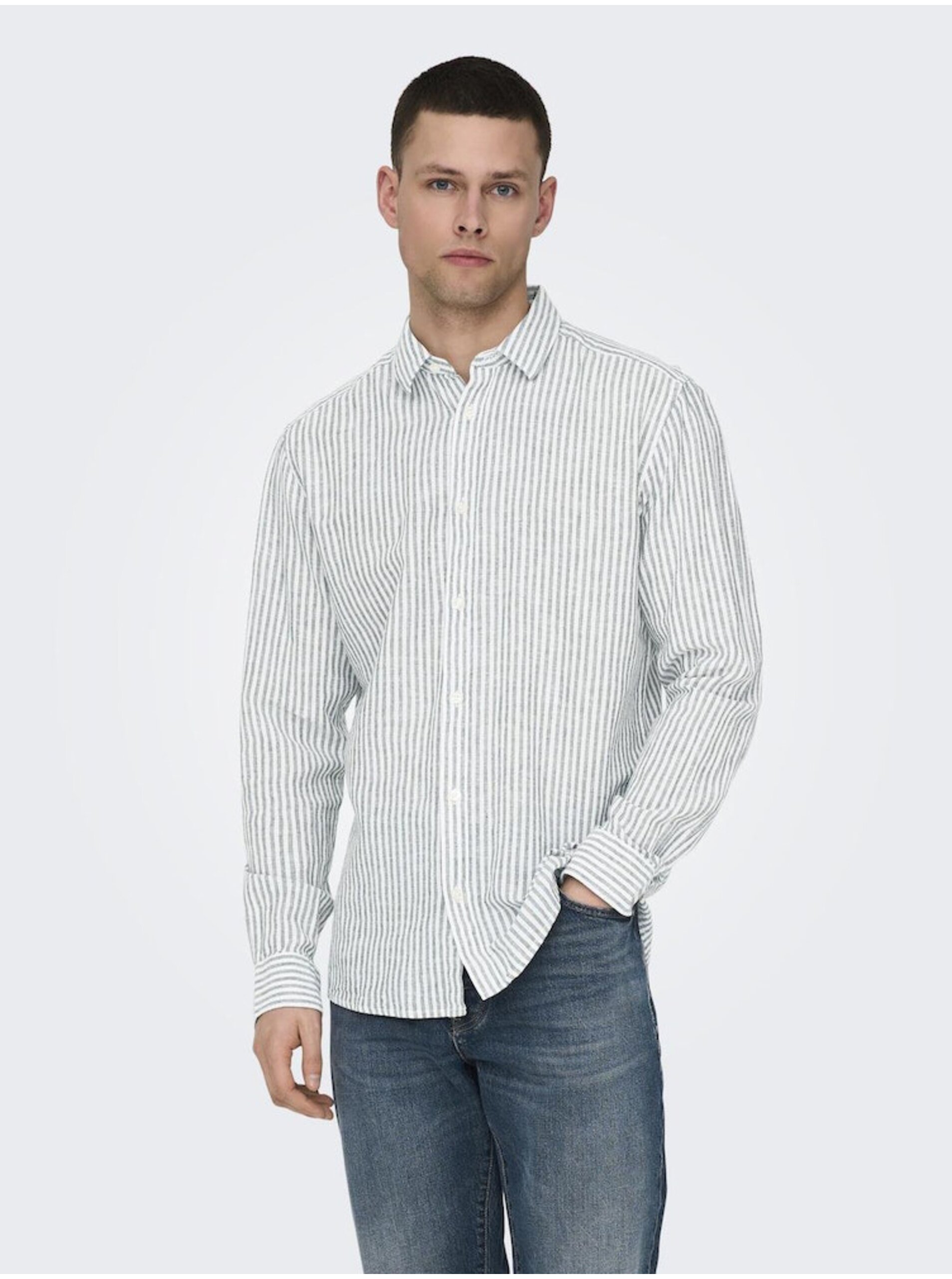 E-shop Bielo-zelená pánska pruhovaná košeľa s prímesou ľanu ONLY & SONS Caiden