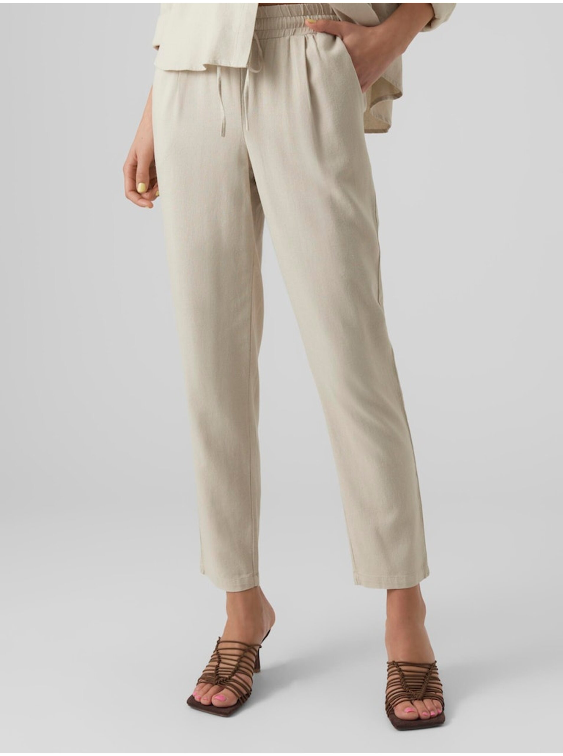 E-shop Béžové dámské kalhoty s příměsí lnu VERO MODA Jesmilo