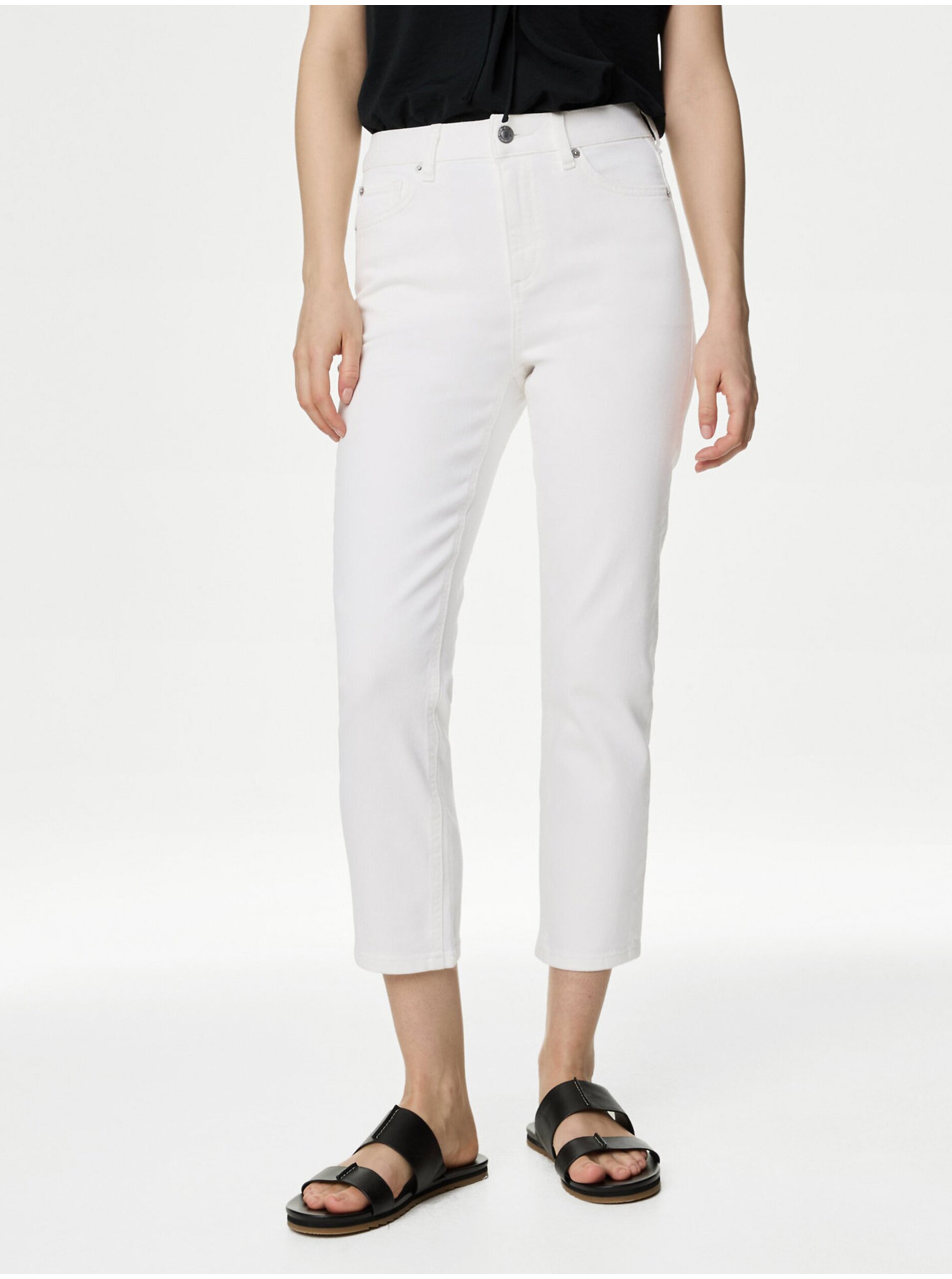 Lacno Biele dámske skrátené džínsy Marks & Spencer