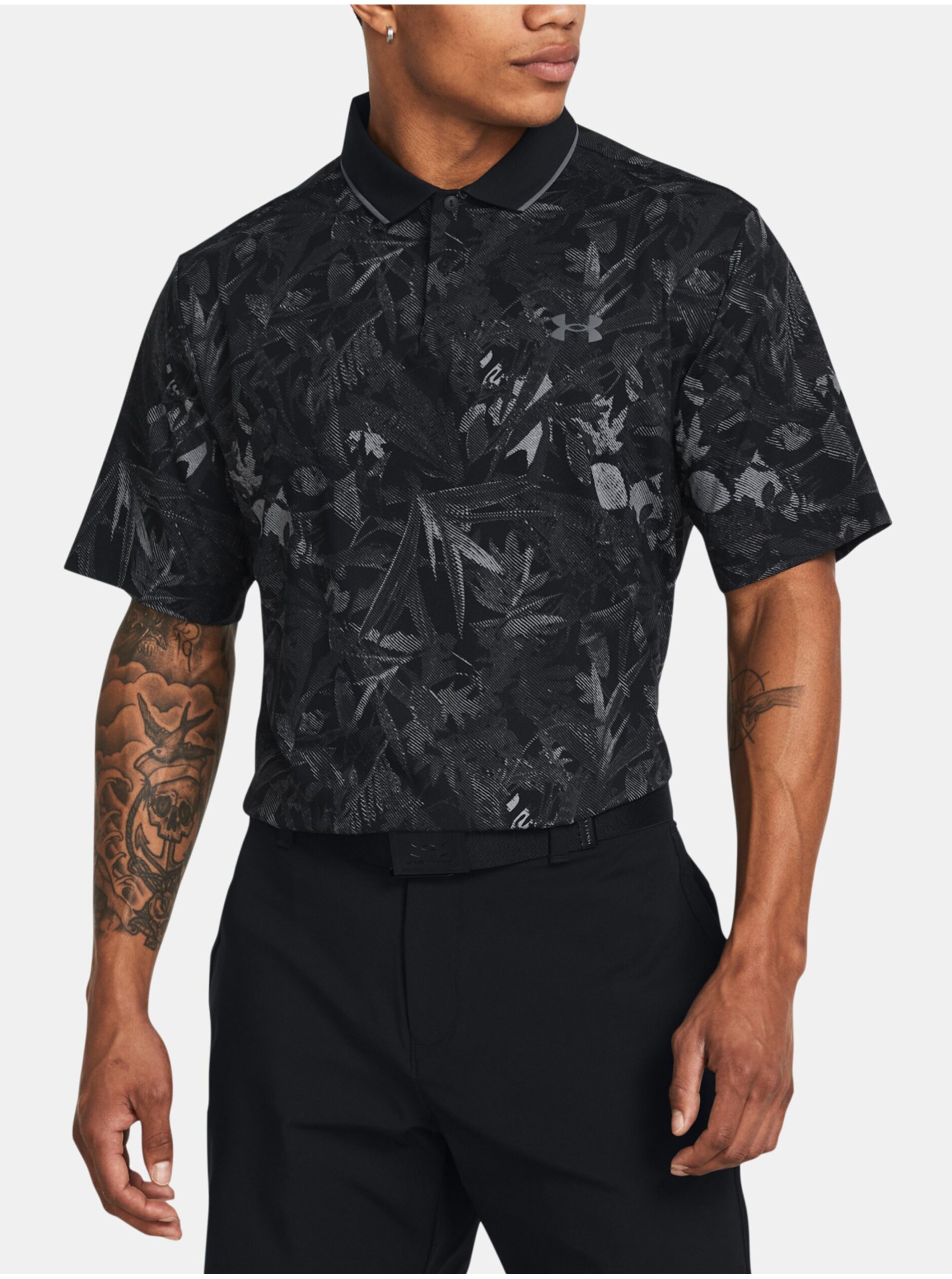 Lacno Čierne pánske vzorované športové polo tričko Under Armour UA Iso-Chill Edge Polo