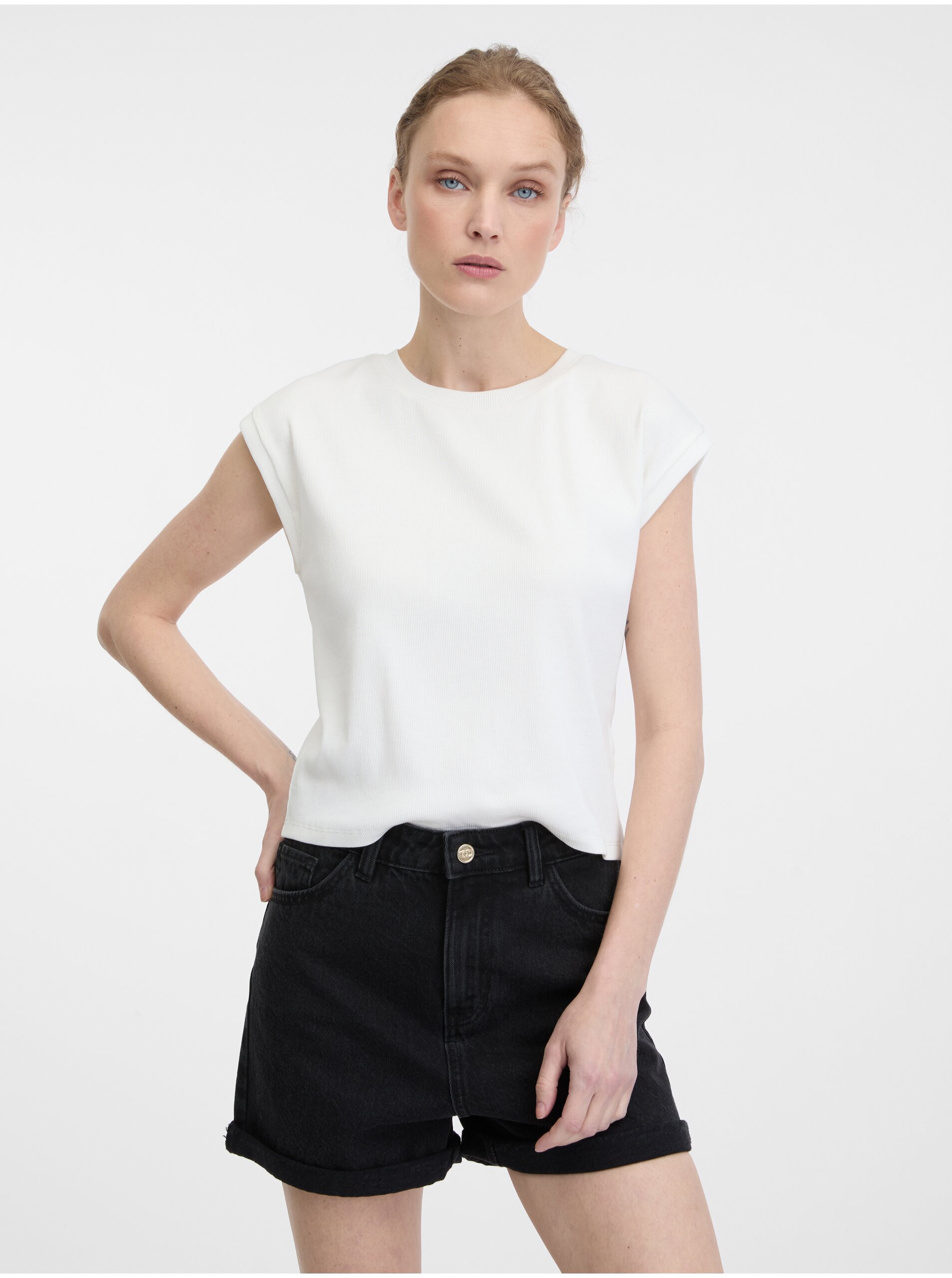 Levně Bílé dámské crop tričko s krátkým rukávem ORSAY