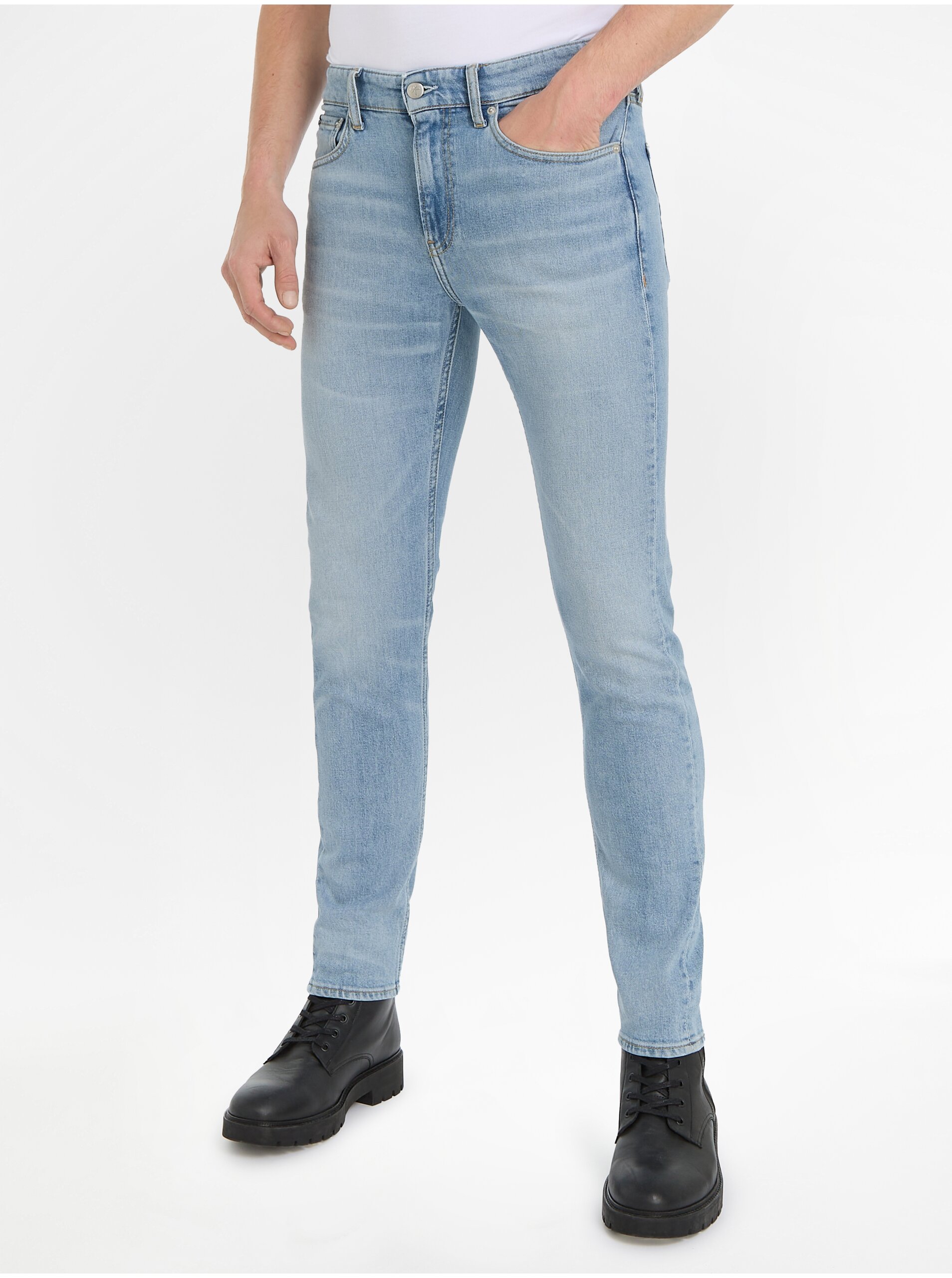 Levně Světle modré pánské slim fit džíny Calvin Klein Jeans Slim Taper