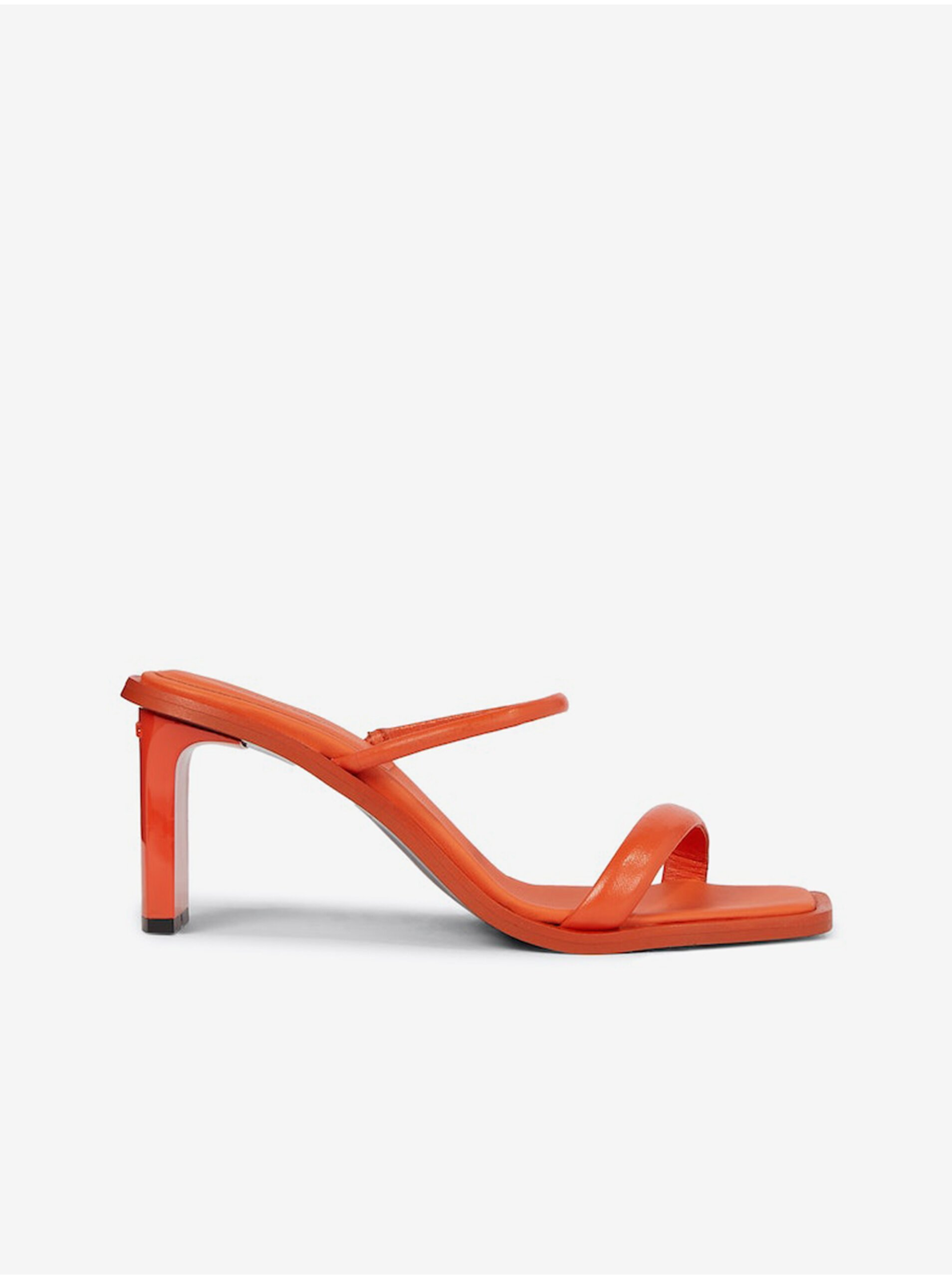 Levně Oranžové dámské kožené pantofle na podpatku Calvin Klein Heel Mule