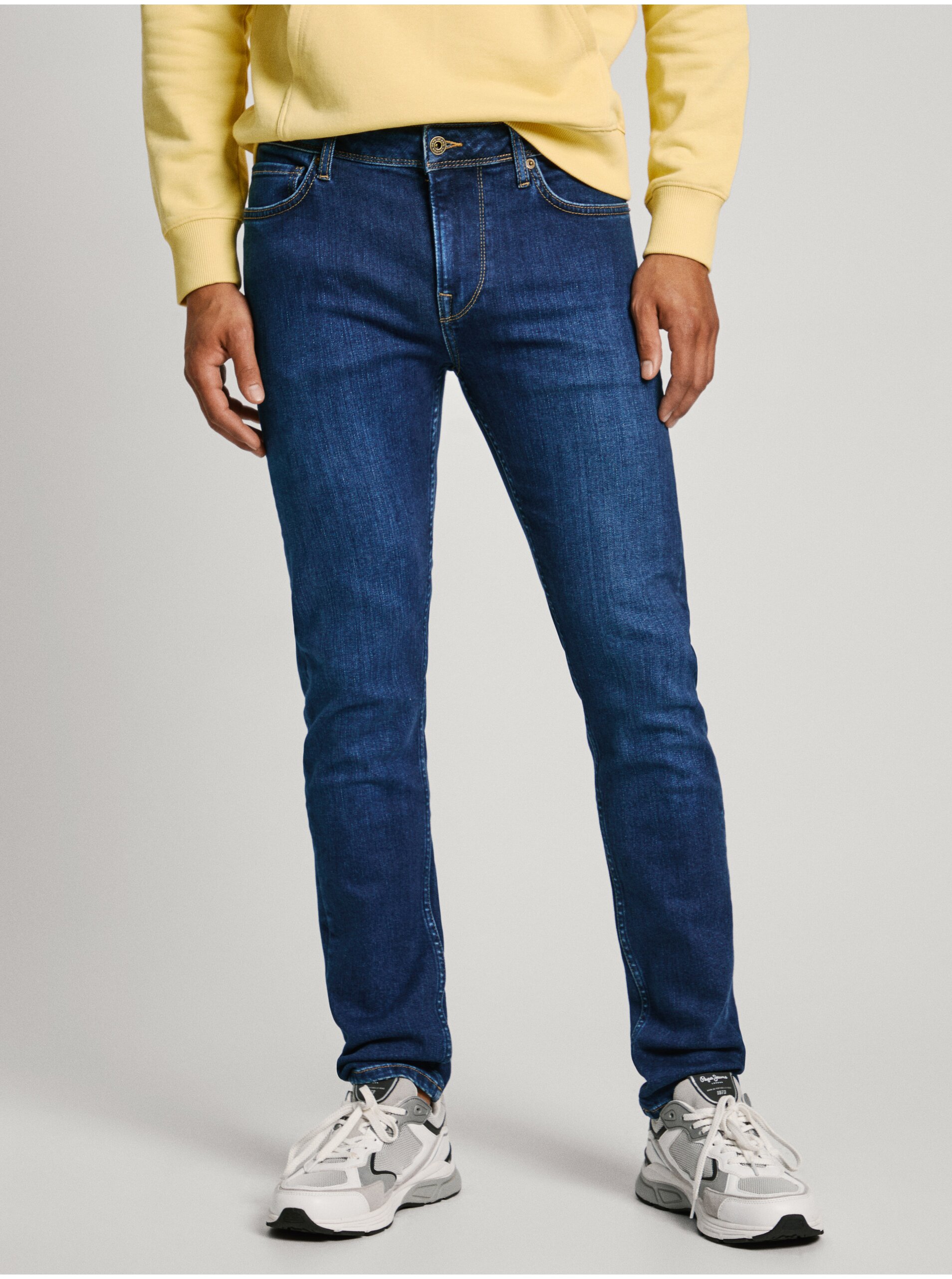 E-shop Tmavě modré pánské slim fit džíny Pepe Jeans